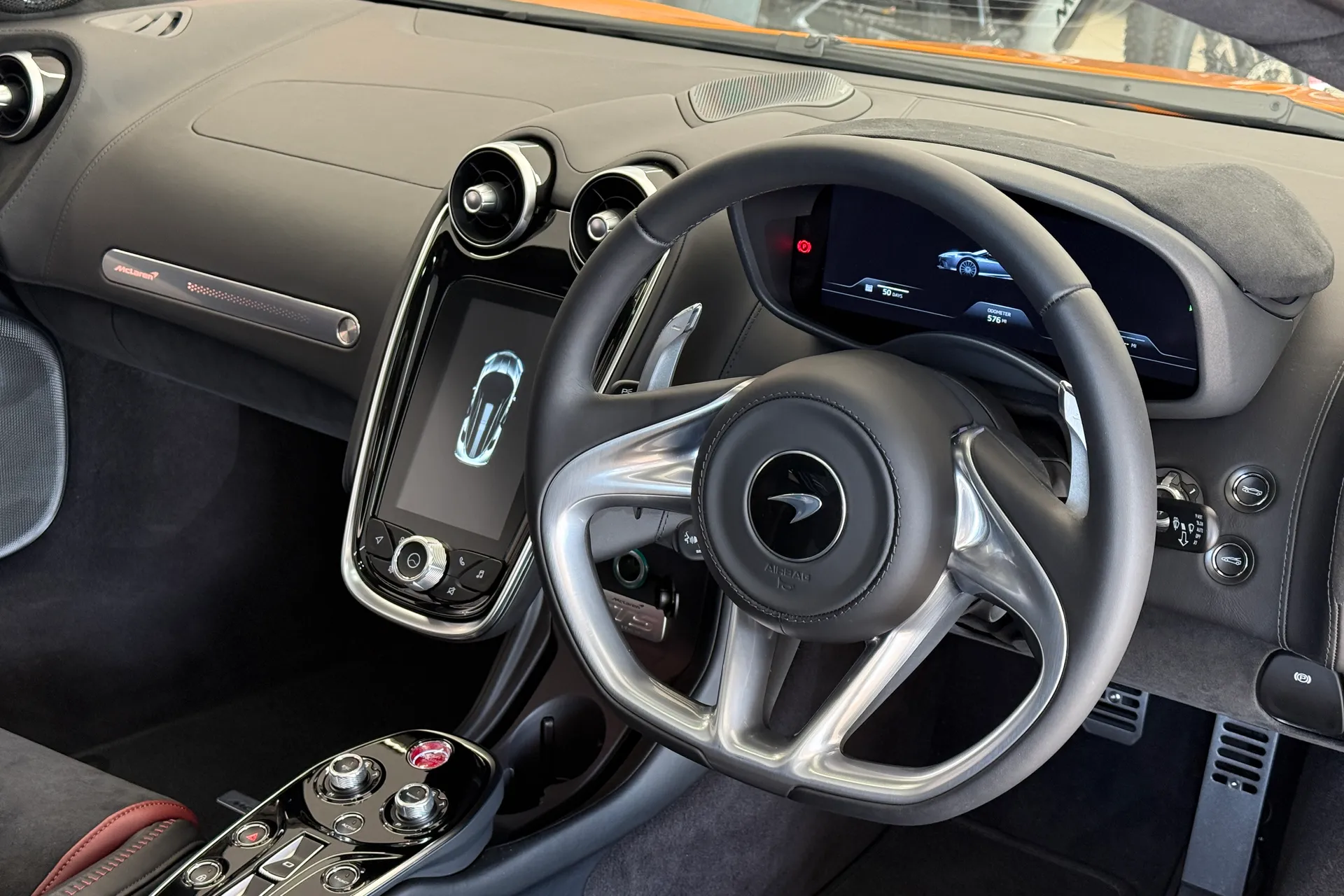 McLaren GTS thumbnail image number 11