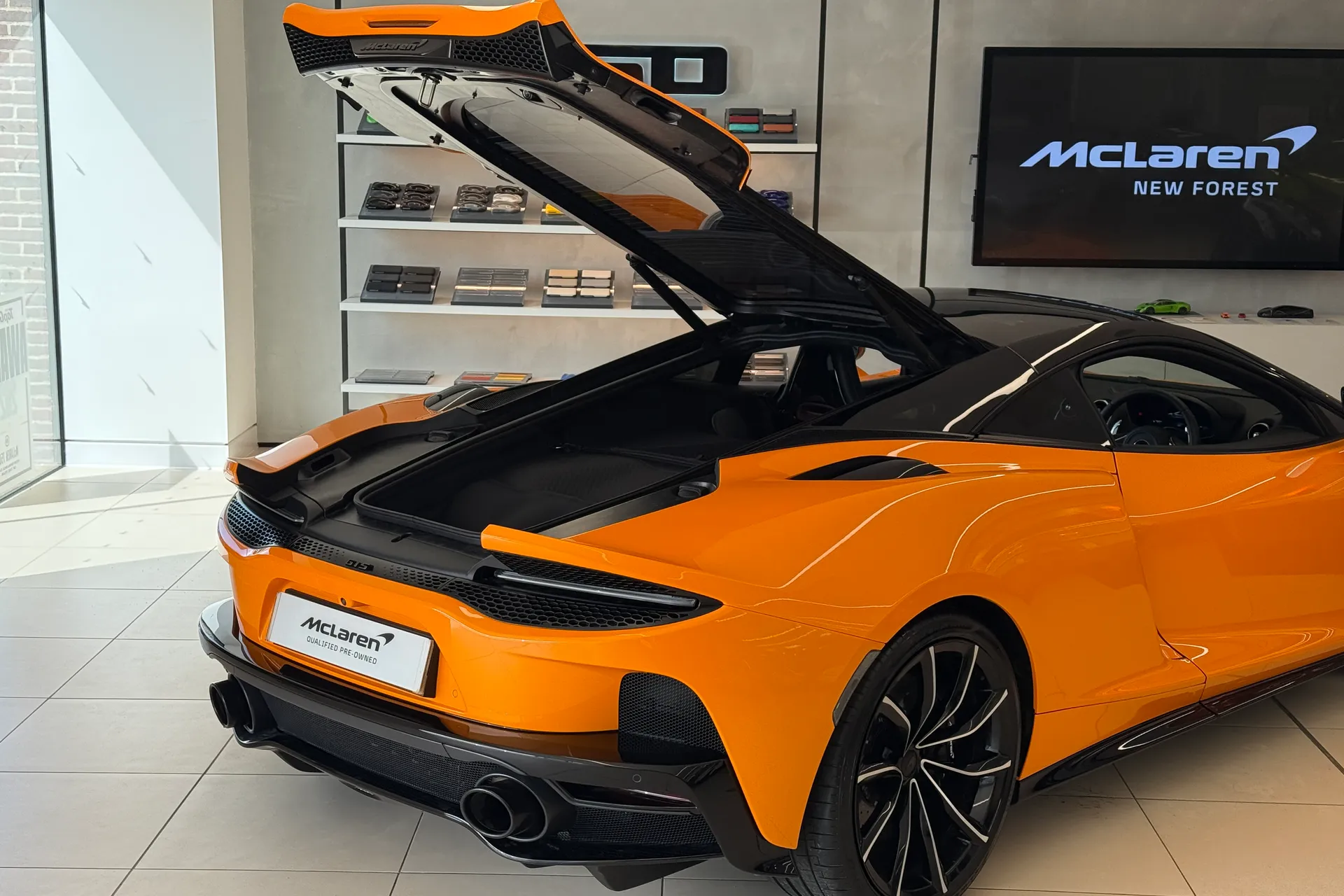 McLaren GTS thumbnail image number 40