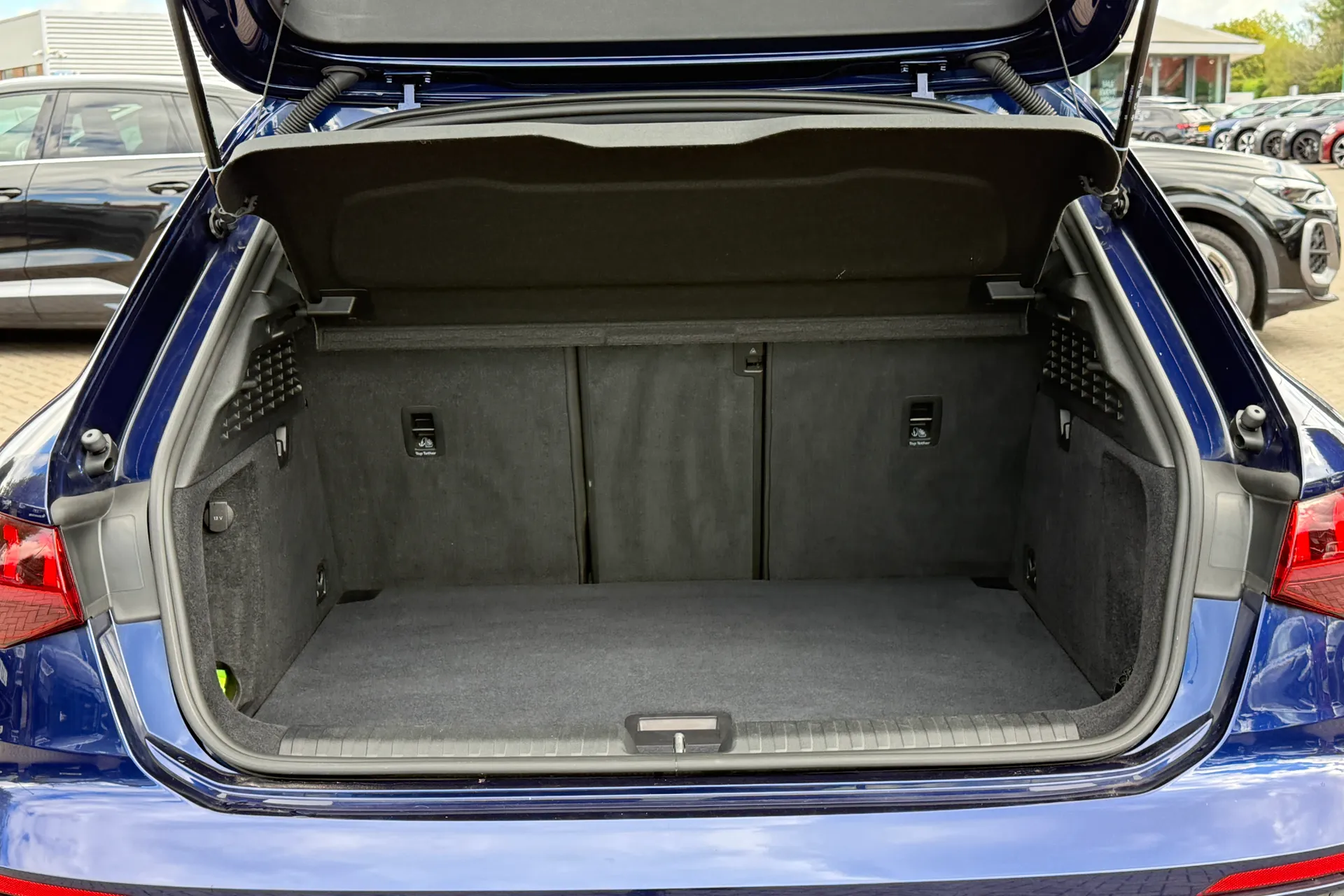Audi A3 thumbnail image number 37
