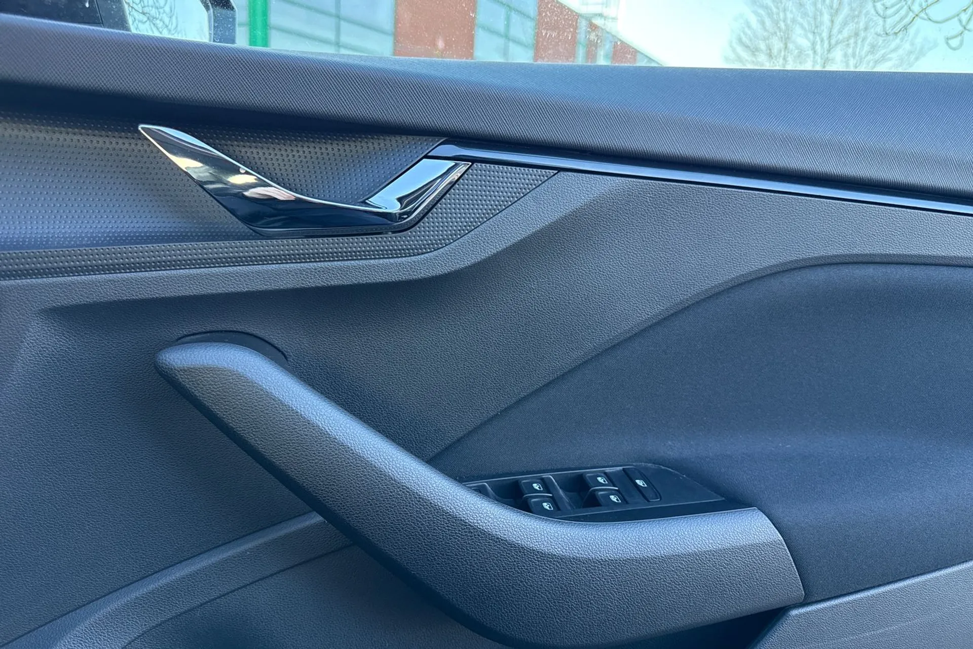 SKODA KAMIQ thumbnail image number 41