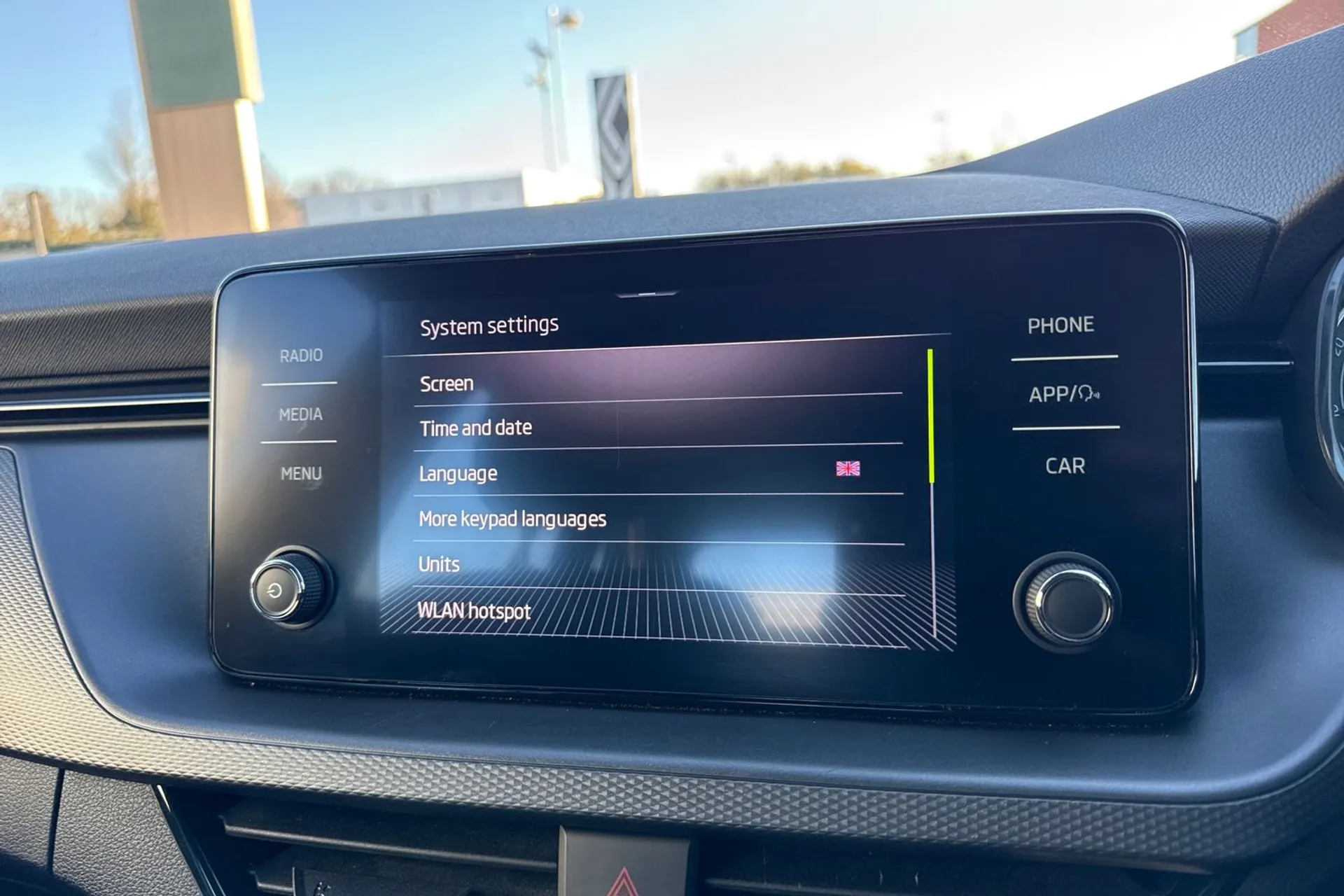 SKODA KAMIQ thumbnail image number 31