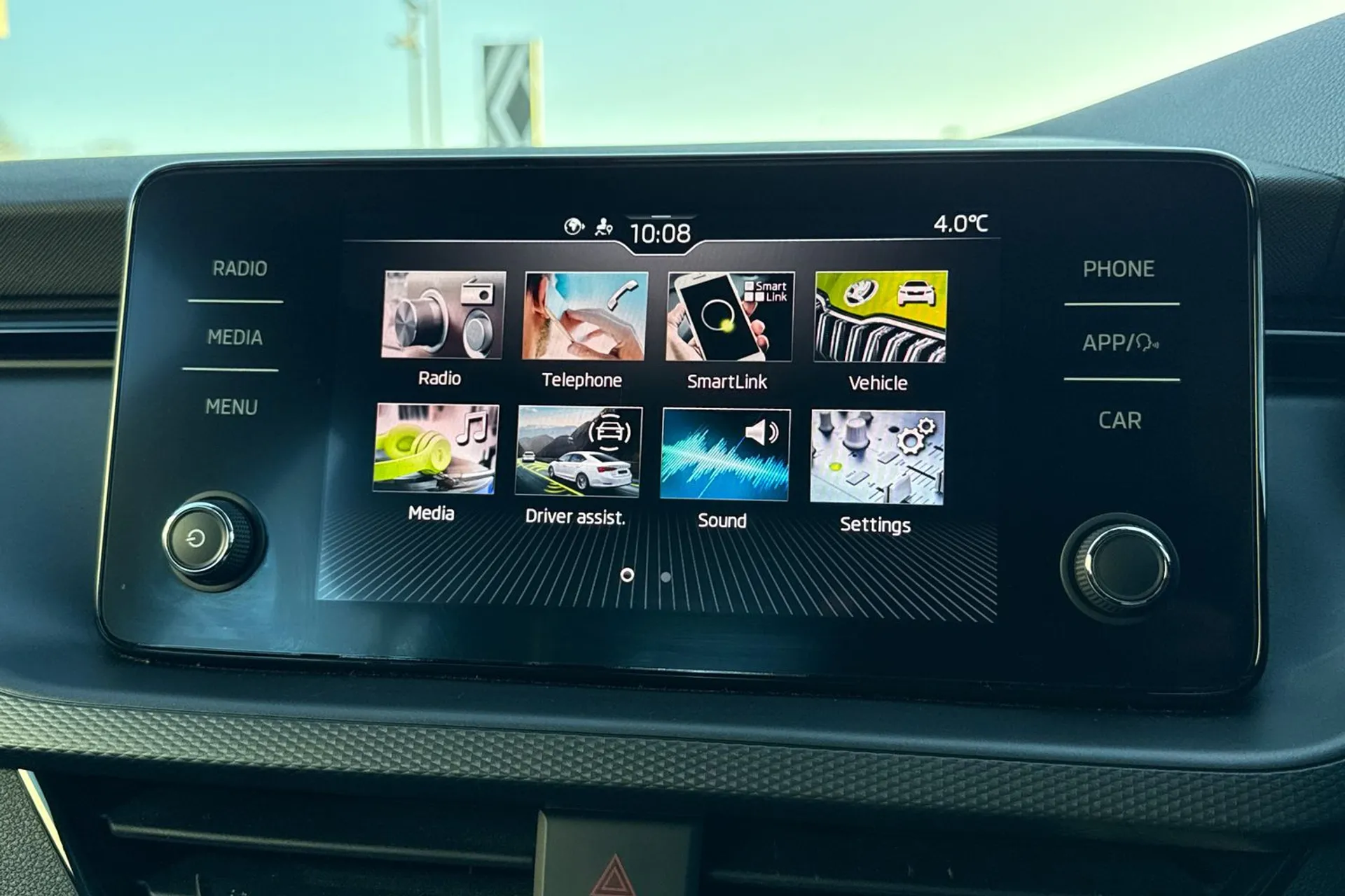 SKODA KAMIQ thumbnail image number 4