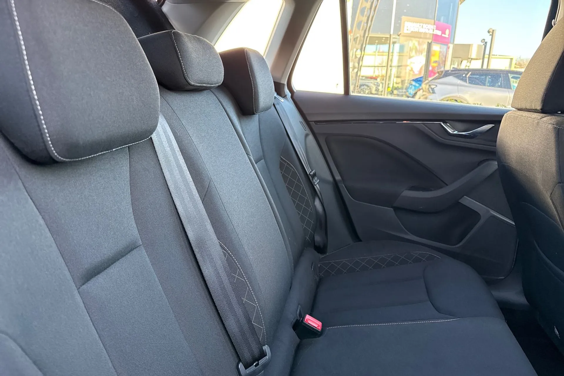 SKODA KAMIQ thumbnail image number 22