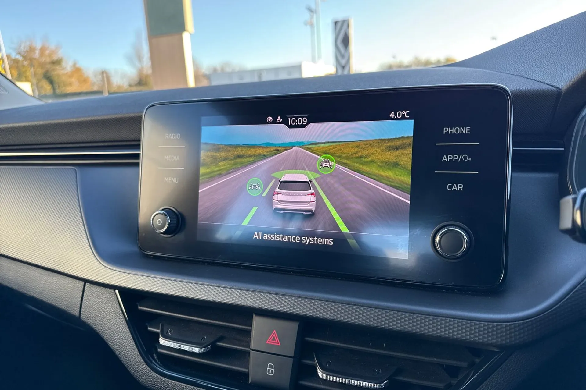 SKODA KAMIQ thumbnail image number 26