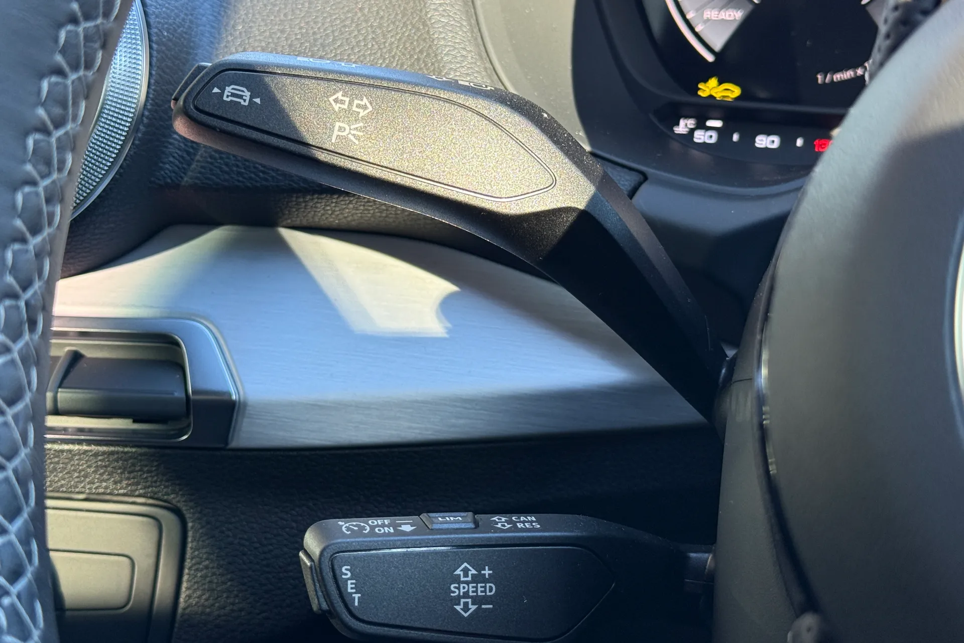 Audi Q2 thumbnail image number 14