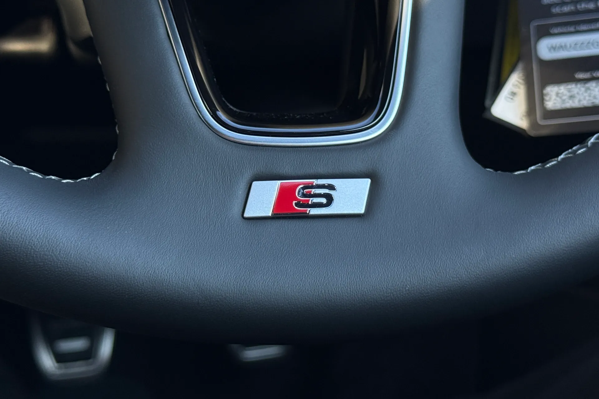 Audi Q2 thumbnail image number 31