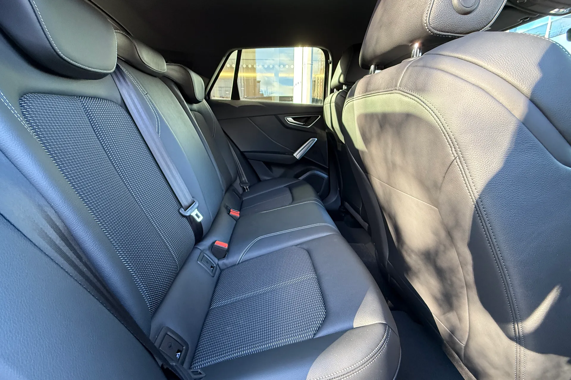 Audi Q2 thumbnail image number 39