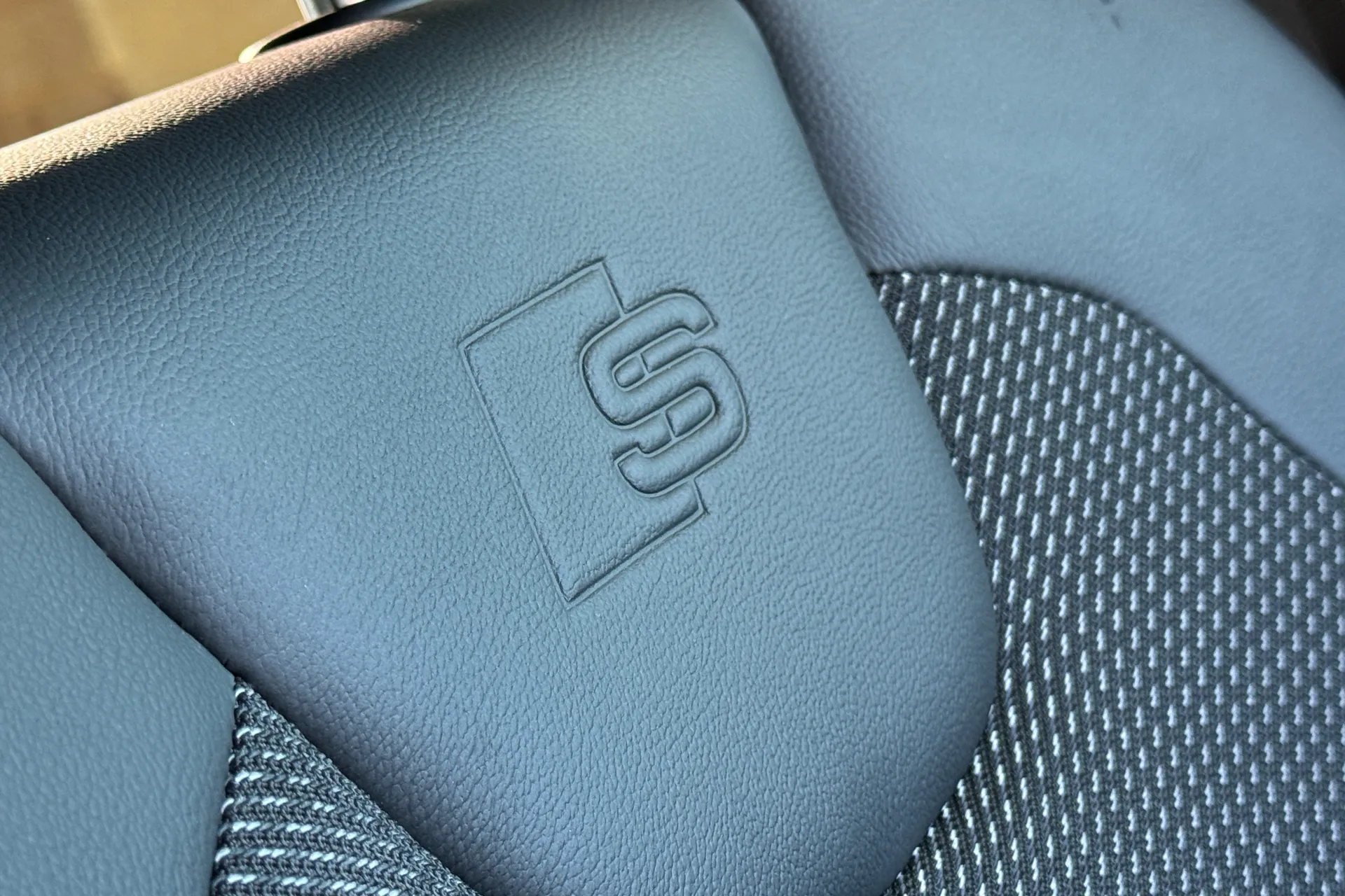 Audi Q2 thumbnail image number 29