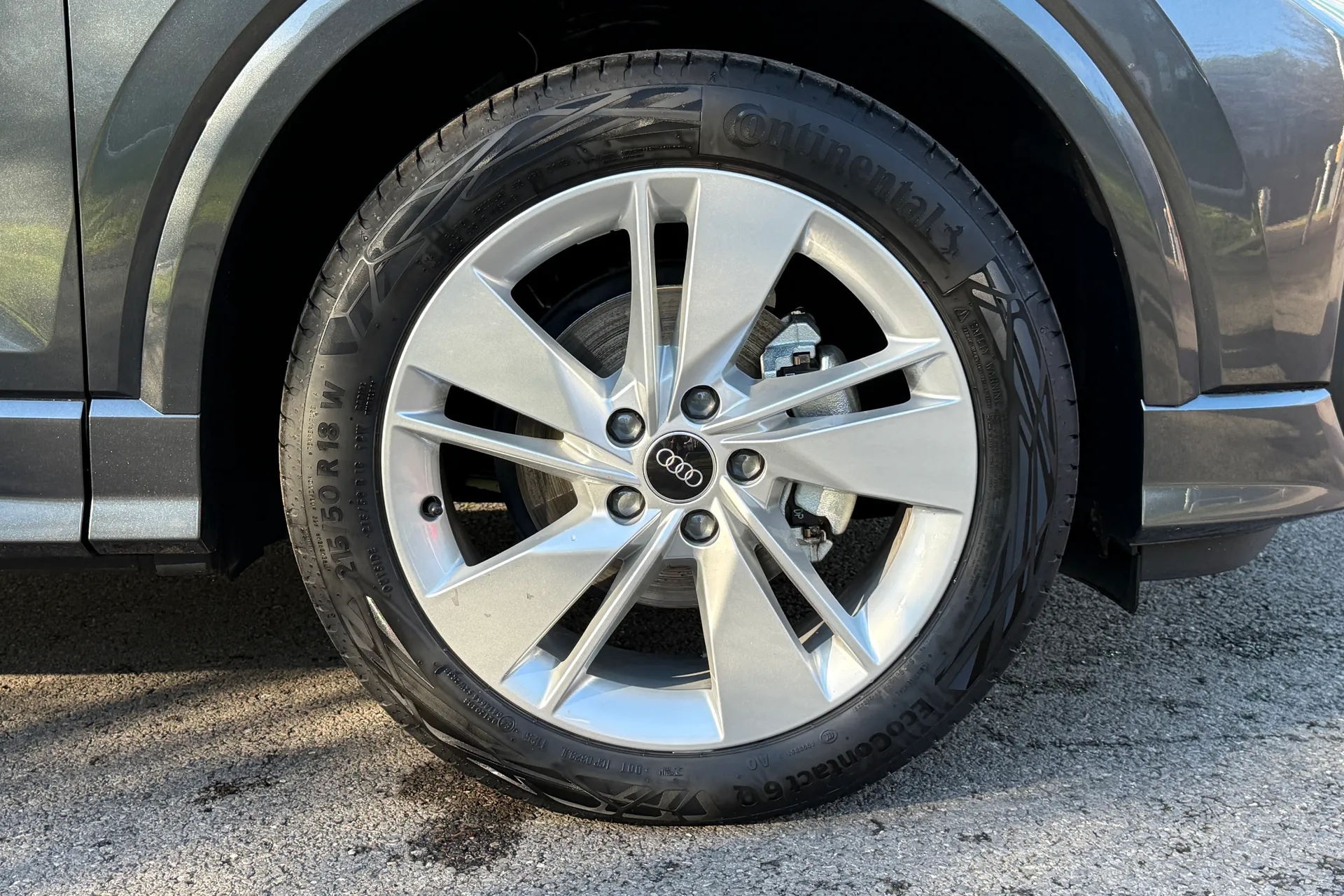 Audi Q2 thumbnail image number 8