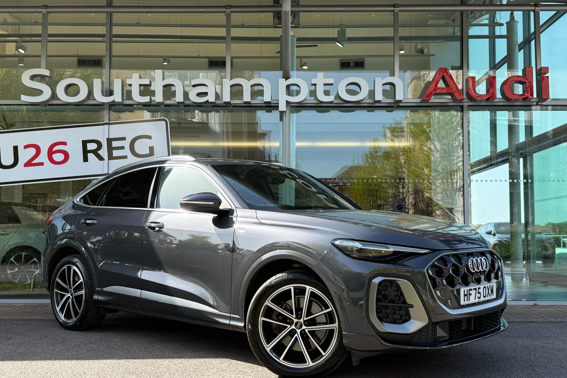 Audi Q5 focused image