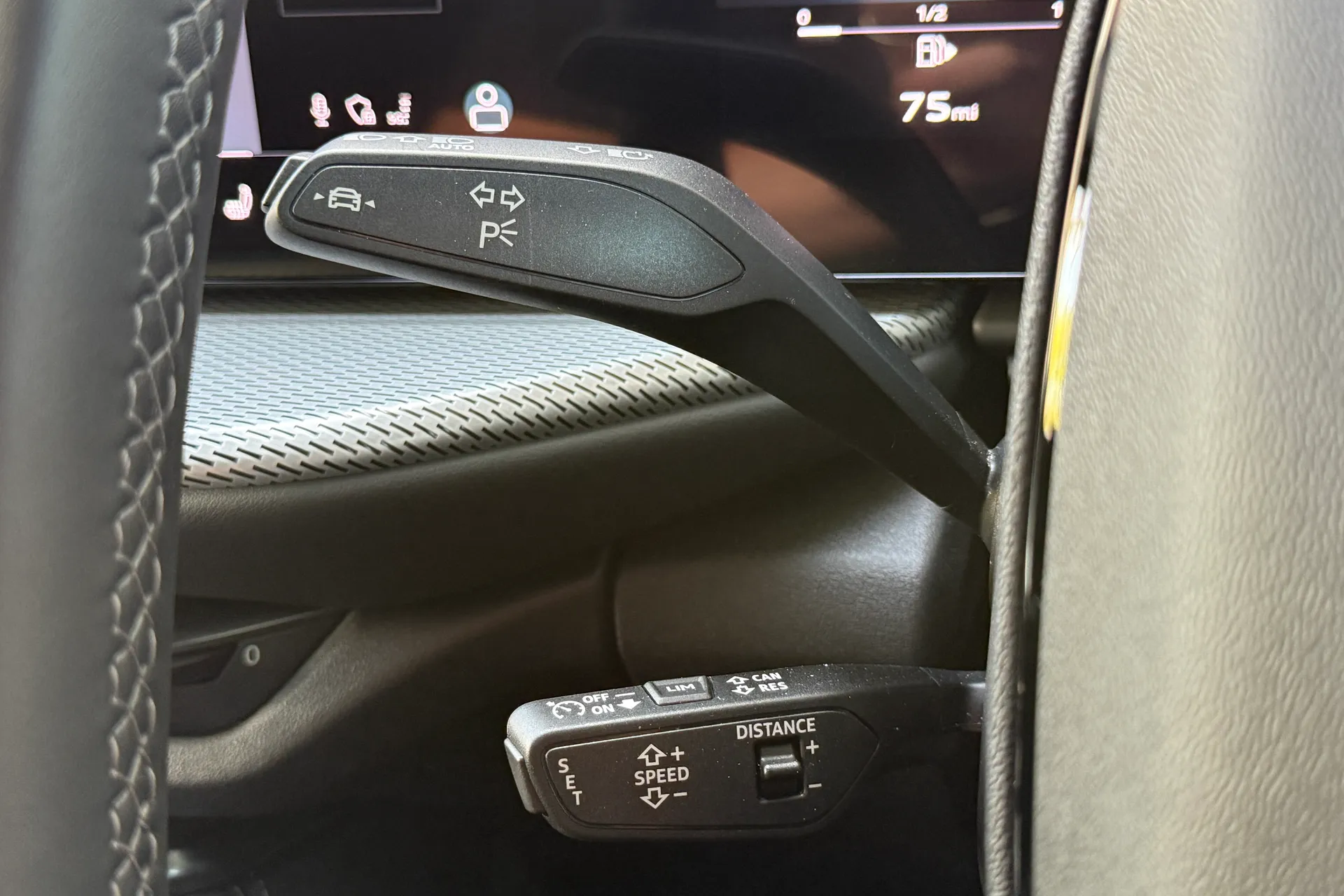 Audi Q5 thumbnail image number 18