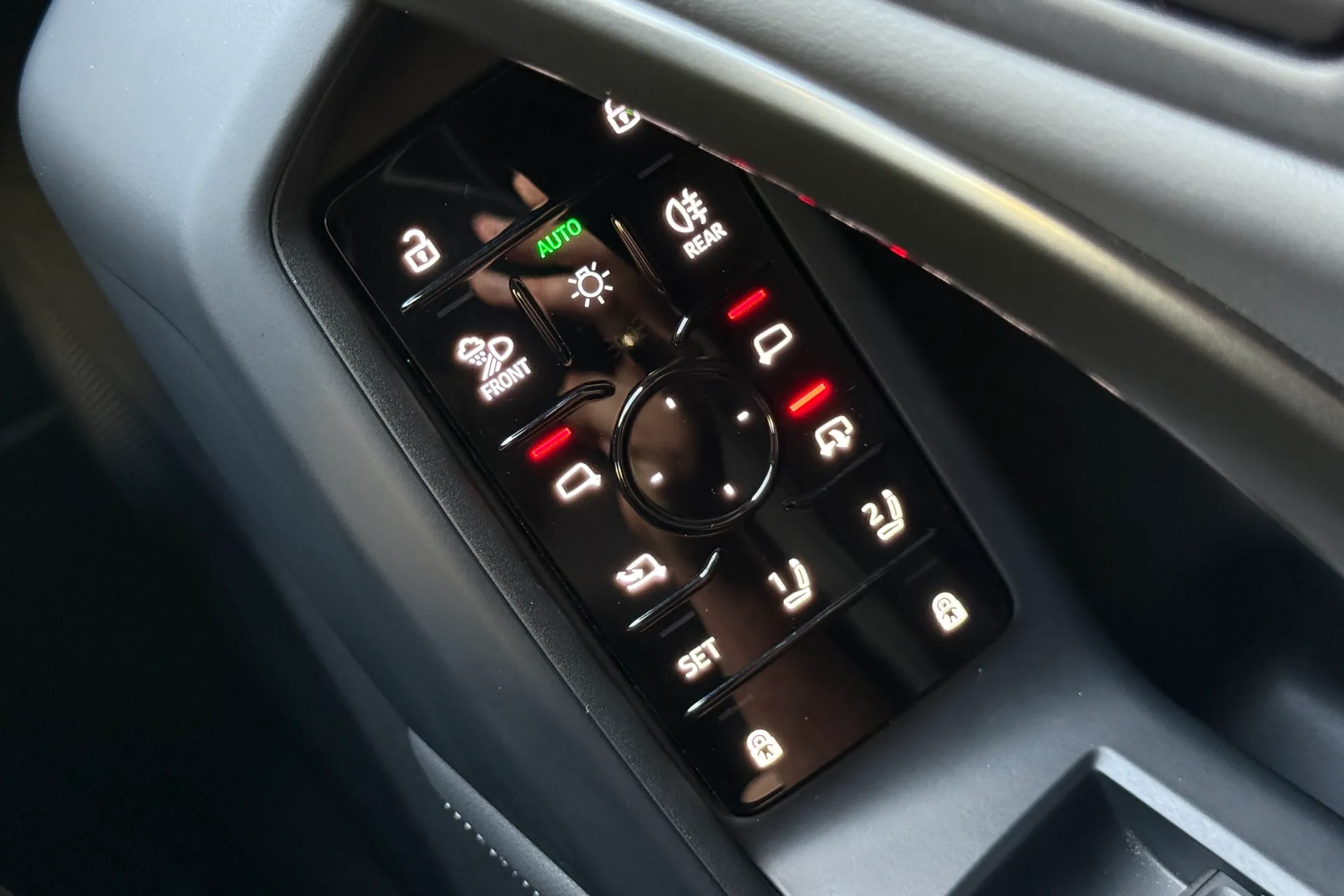 Audi Q5 thumbnail image number 33