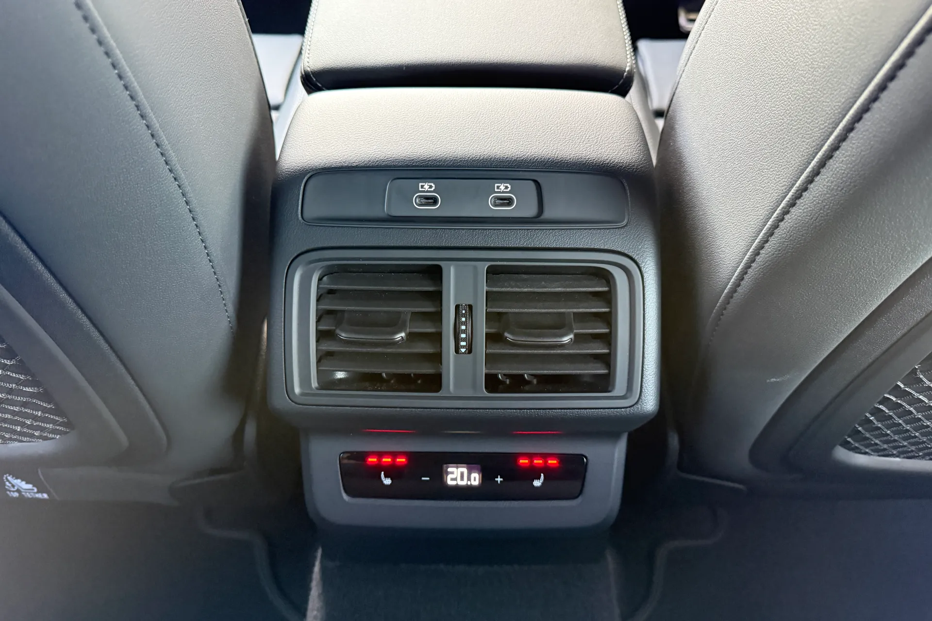 Audi Q5 thumbnail image number 44