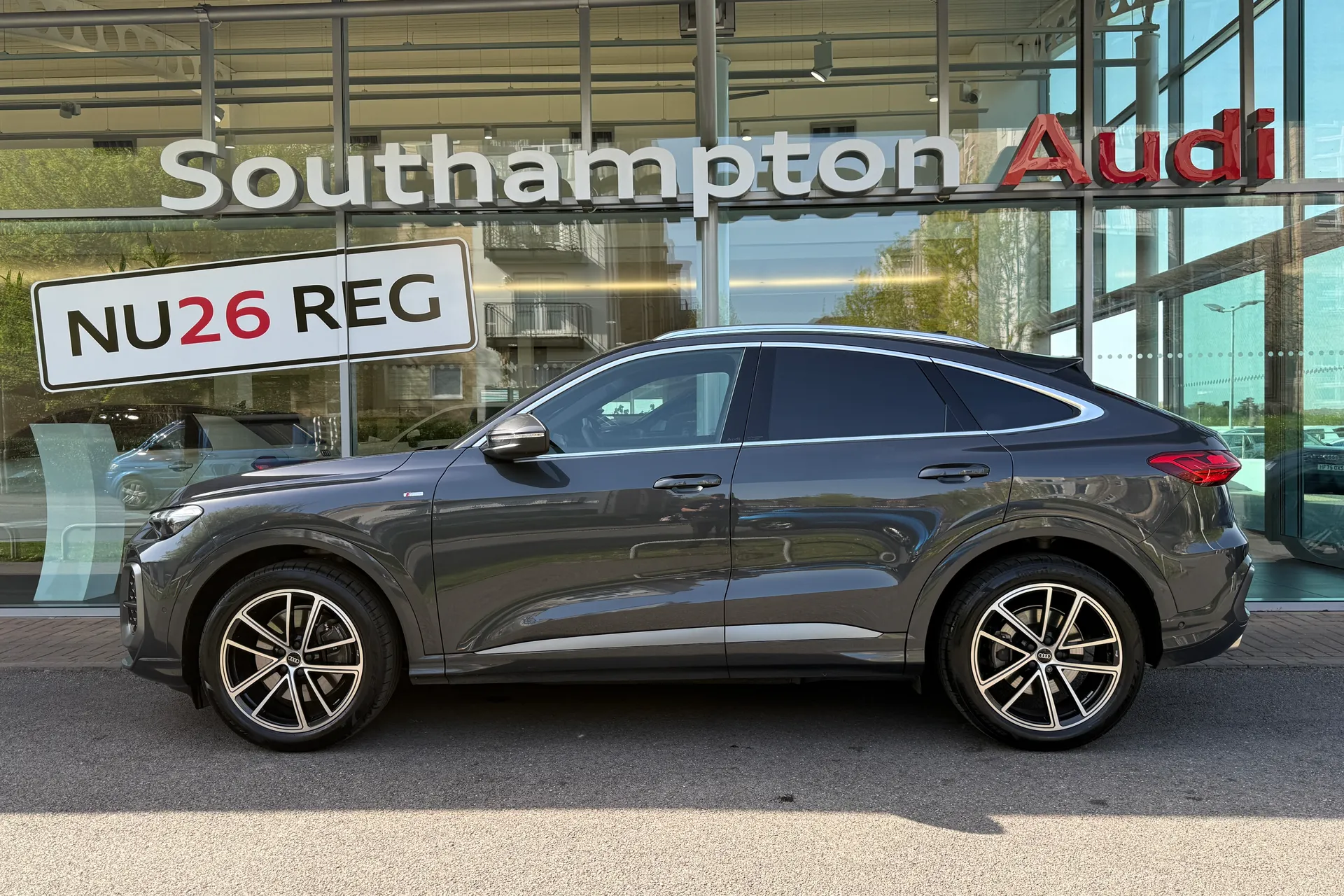 Audi Q5 thumbnail image number 57