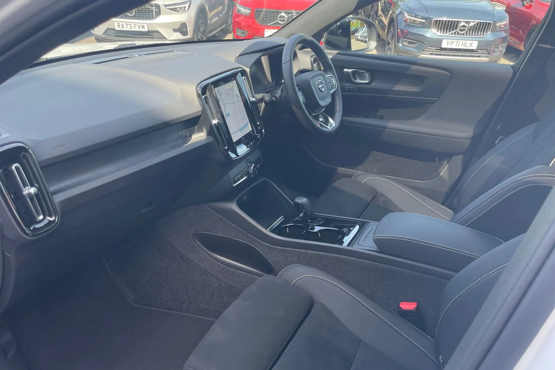Volvo C40 thumbnail image number 26