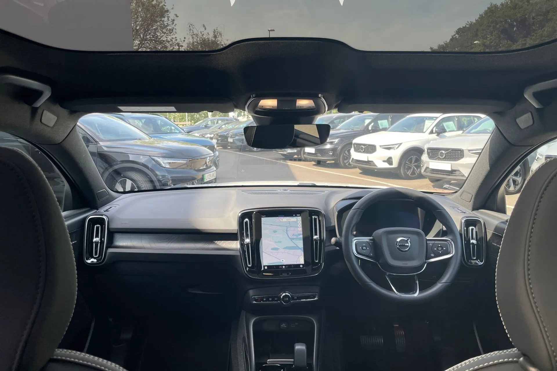 Volvo C40 thumbnail image number 3