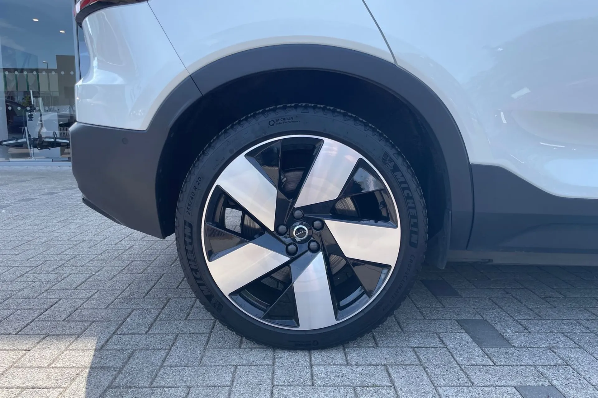 Volvo C40 thumbnail image number 13