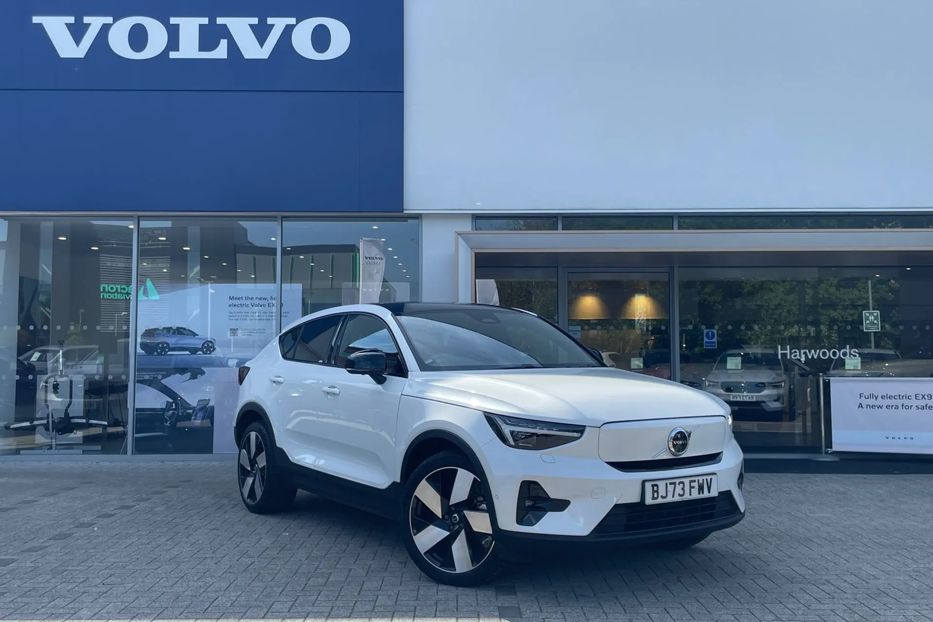 Volvo C40 focused image