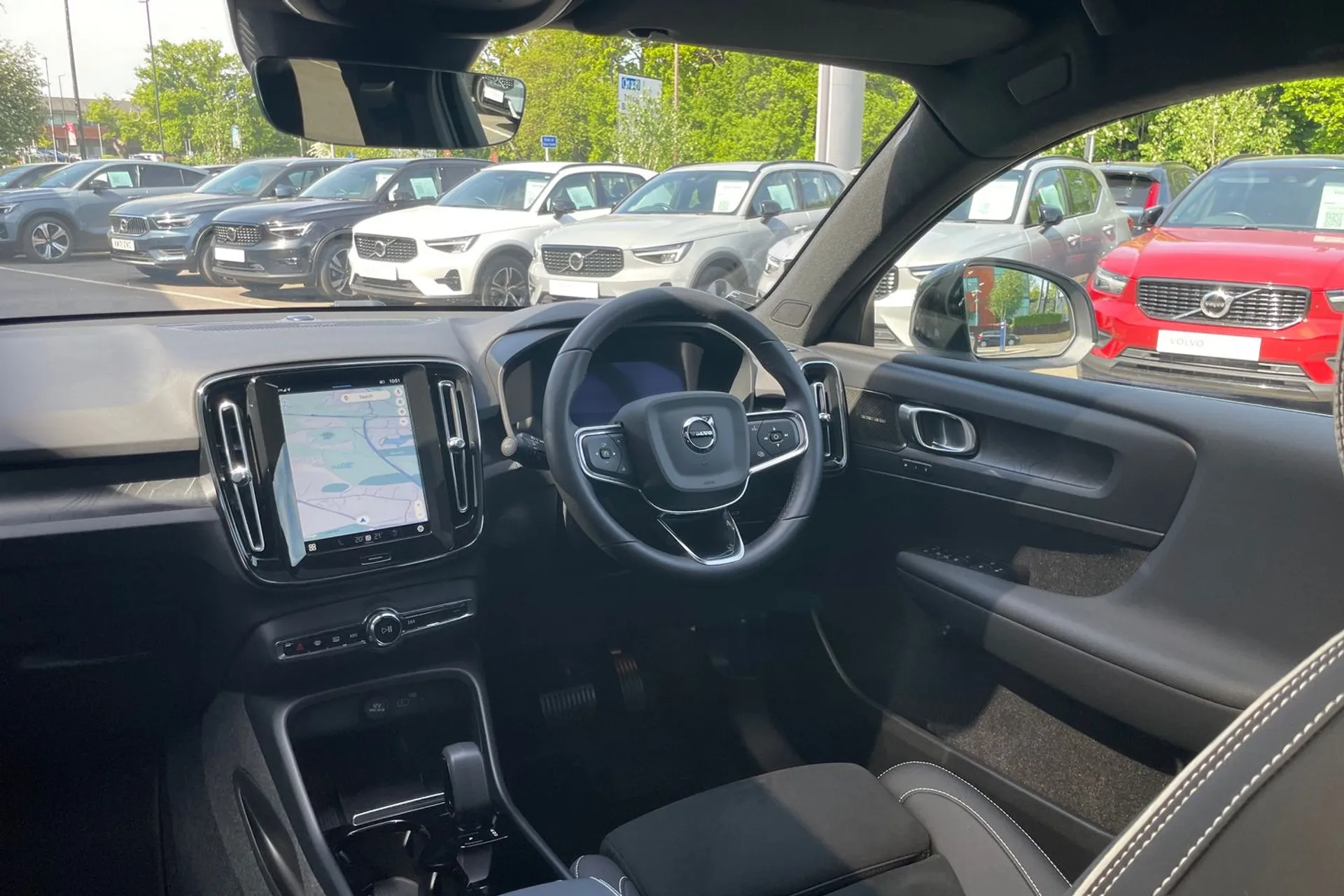 Volvo C40 thumbnail image number 32