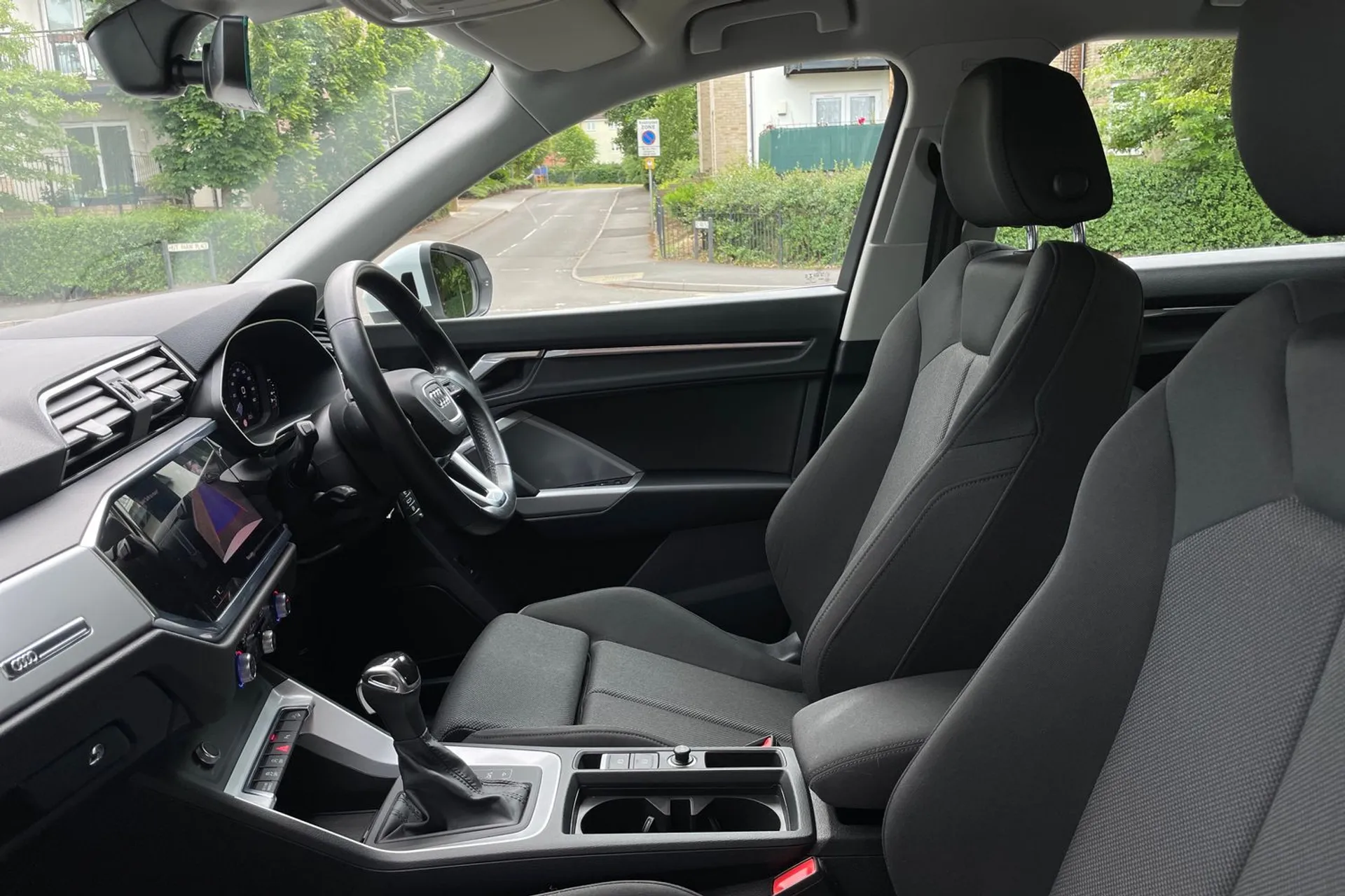 Audi Q3 thumbnail image number 27