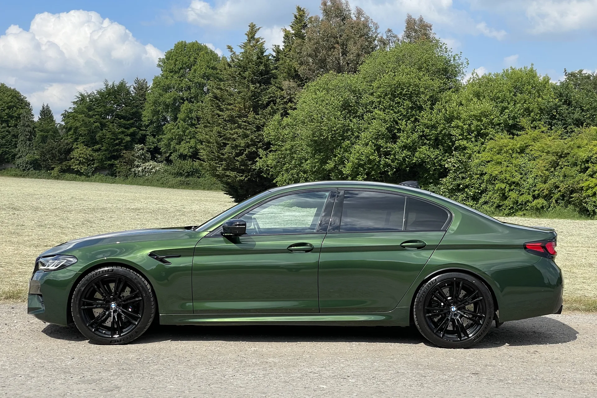 BMW M5 thumbnail image number 67