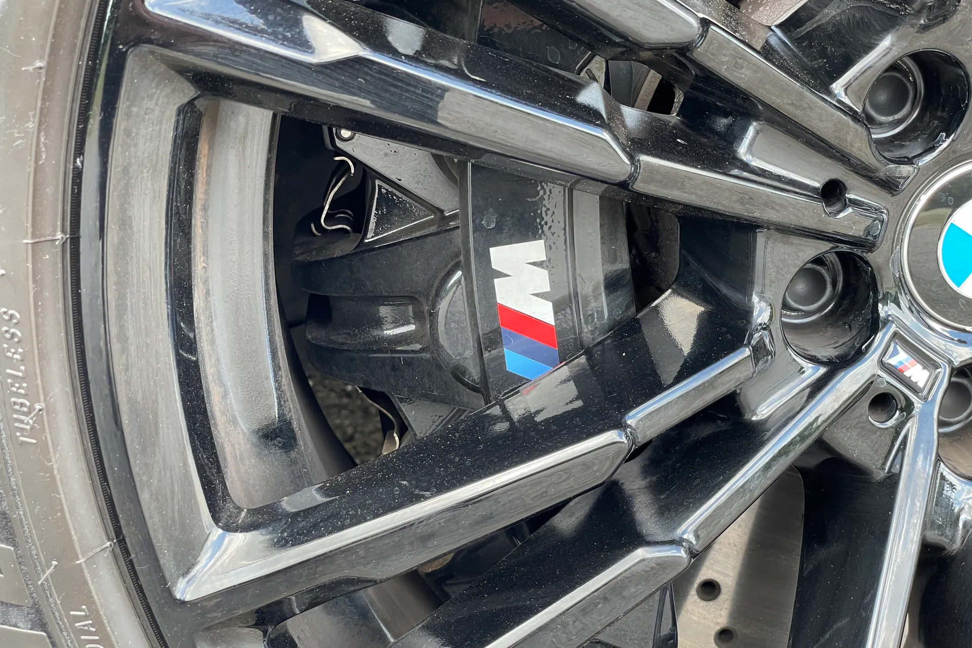 BMW M5 thumbnail image number 26