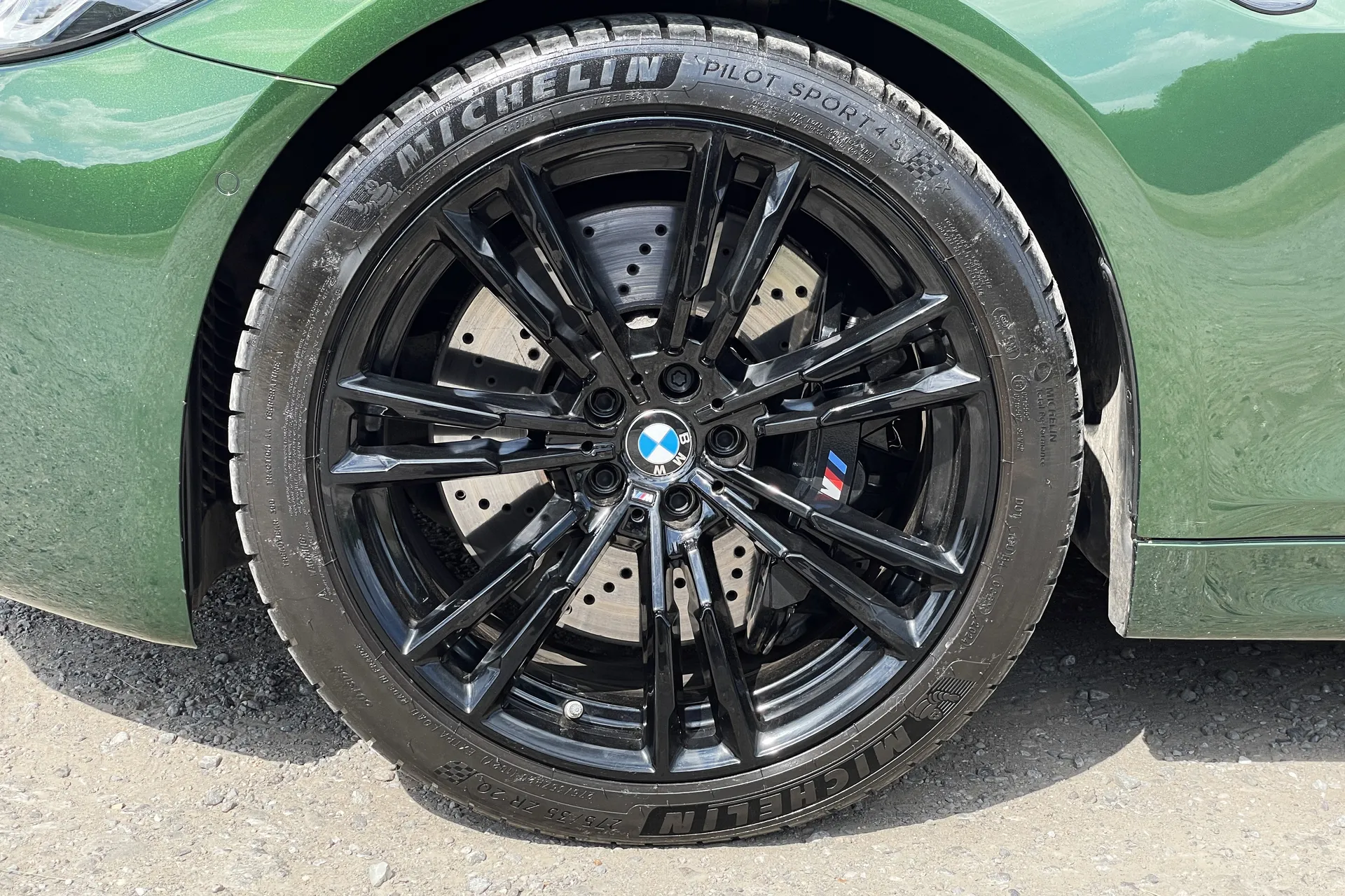 BMW M5 thumbnail image number 9