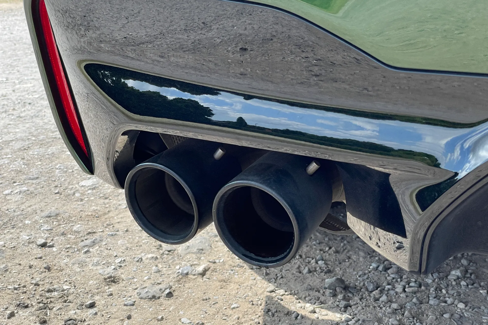 BMW M5 thumbnail image number 21