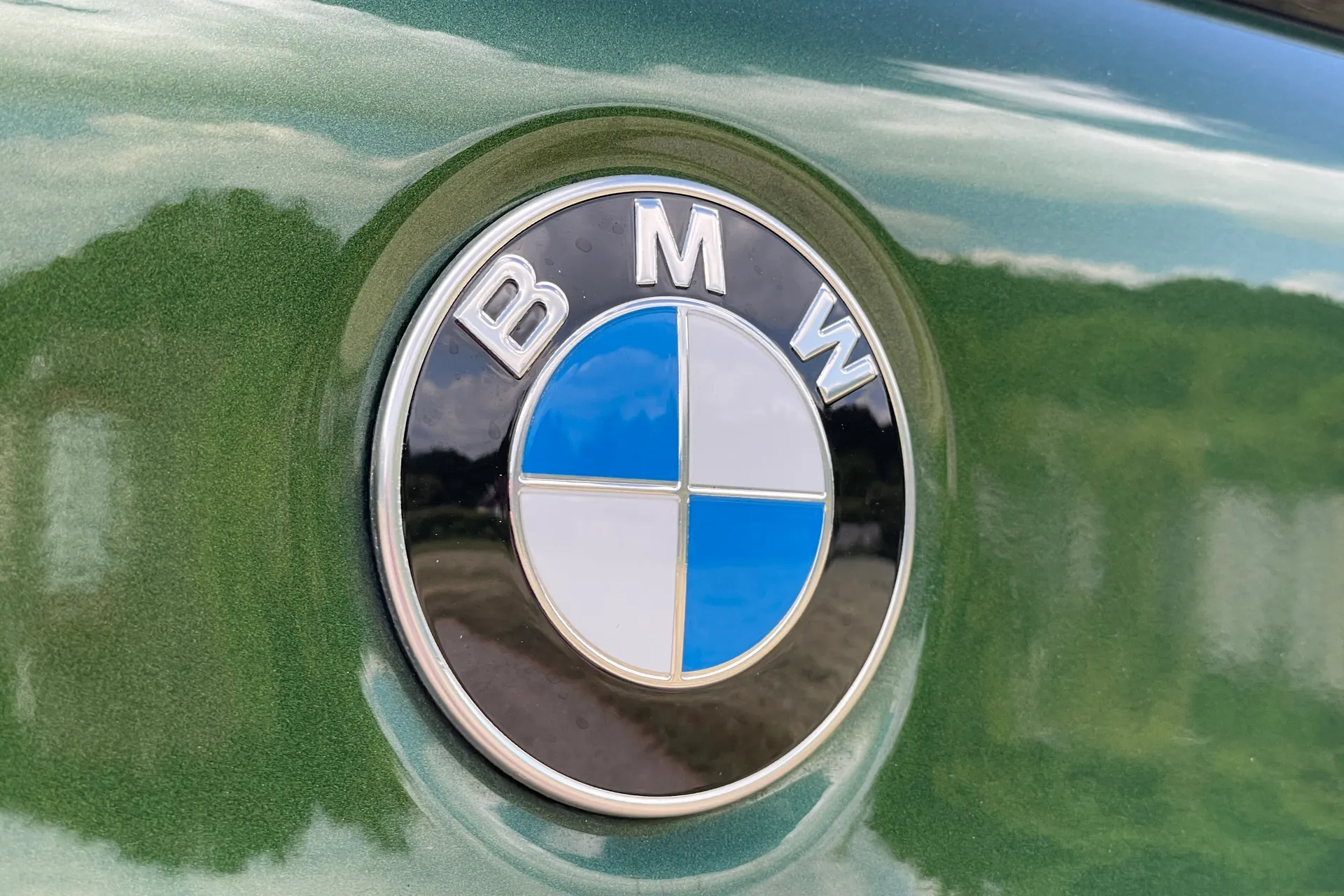BMW M5 thumbnail image number 20