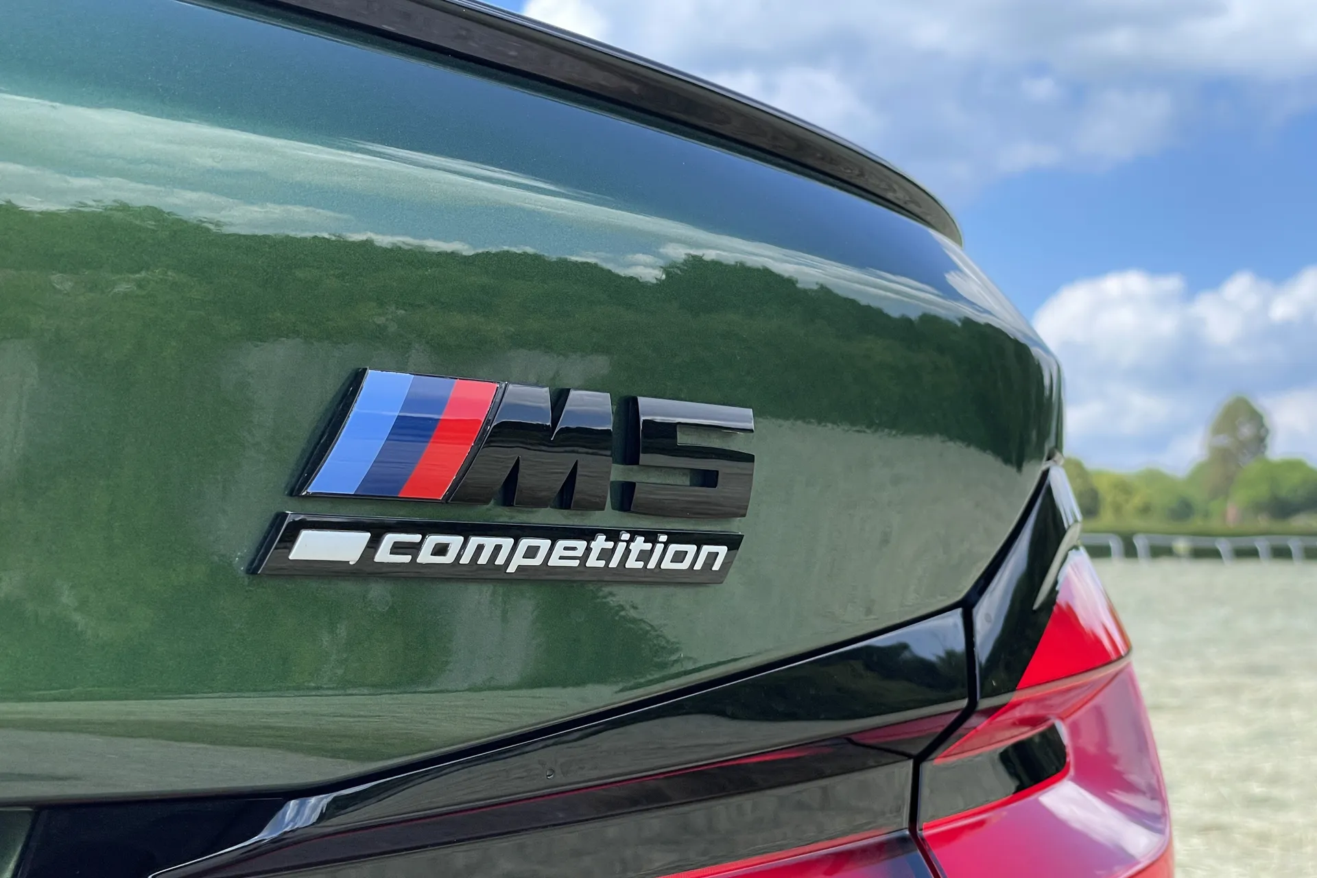 BMW M5 thumbnail image number 5