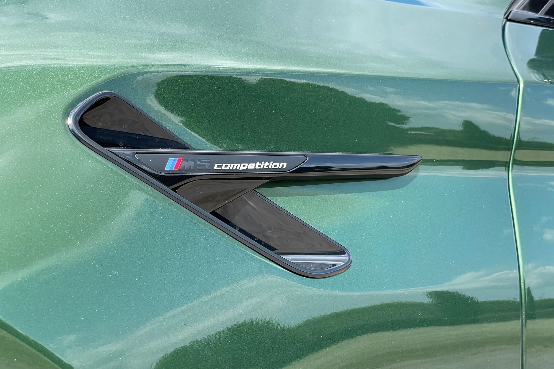 BMW M5 thumbnail image number 11