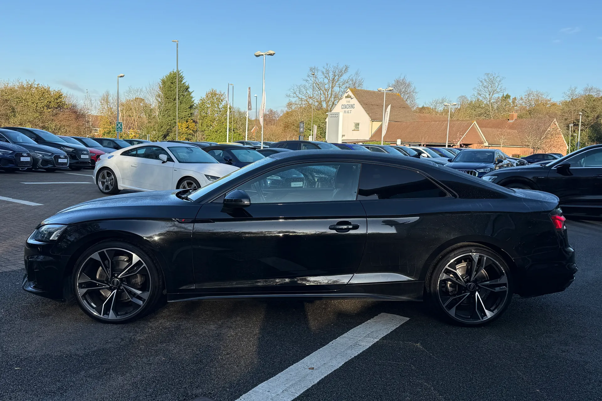 Audi A5 thumbnail image number 2