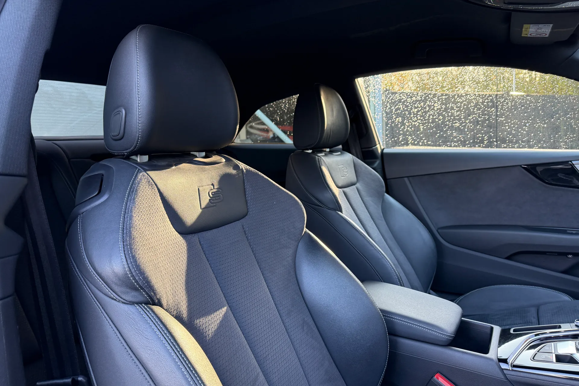 Audi A5 thumbnail image number 30