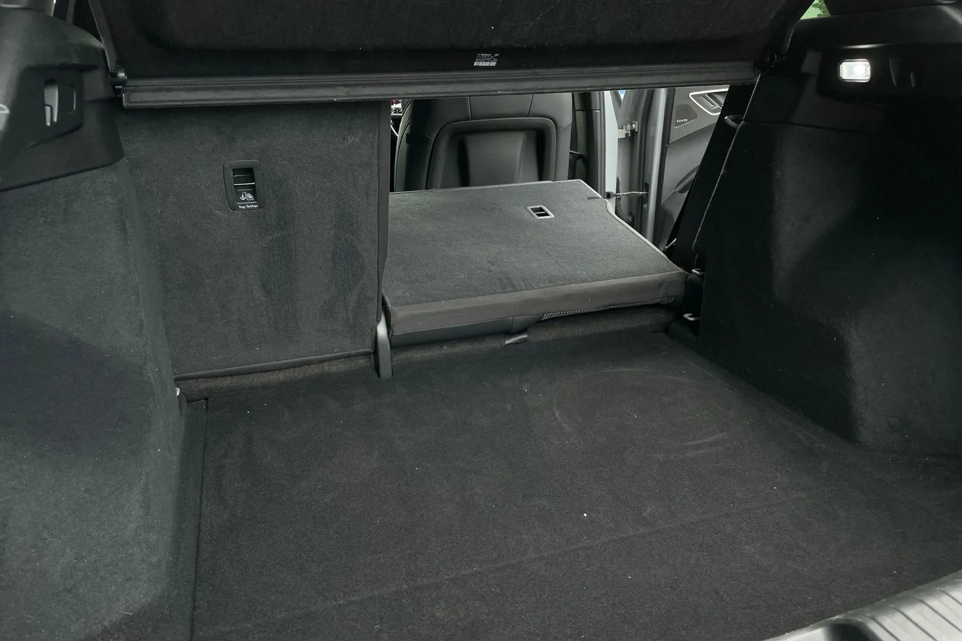Audi Q4 thumbnail image number 20