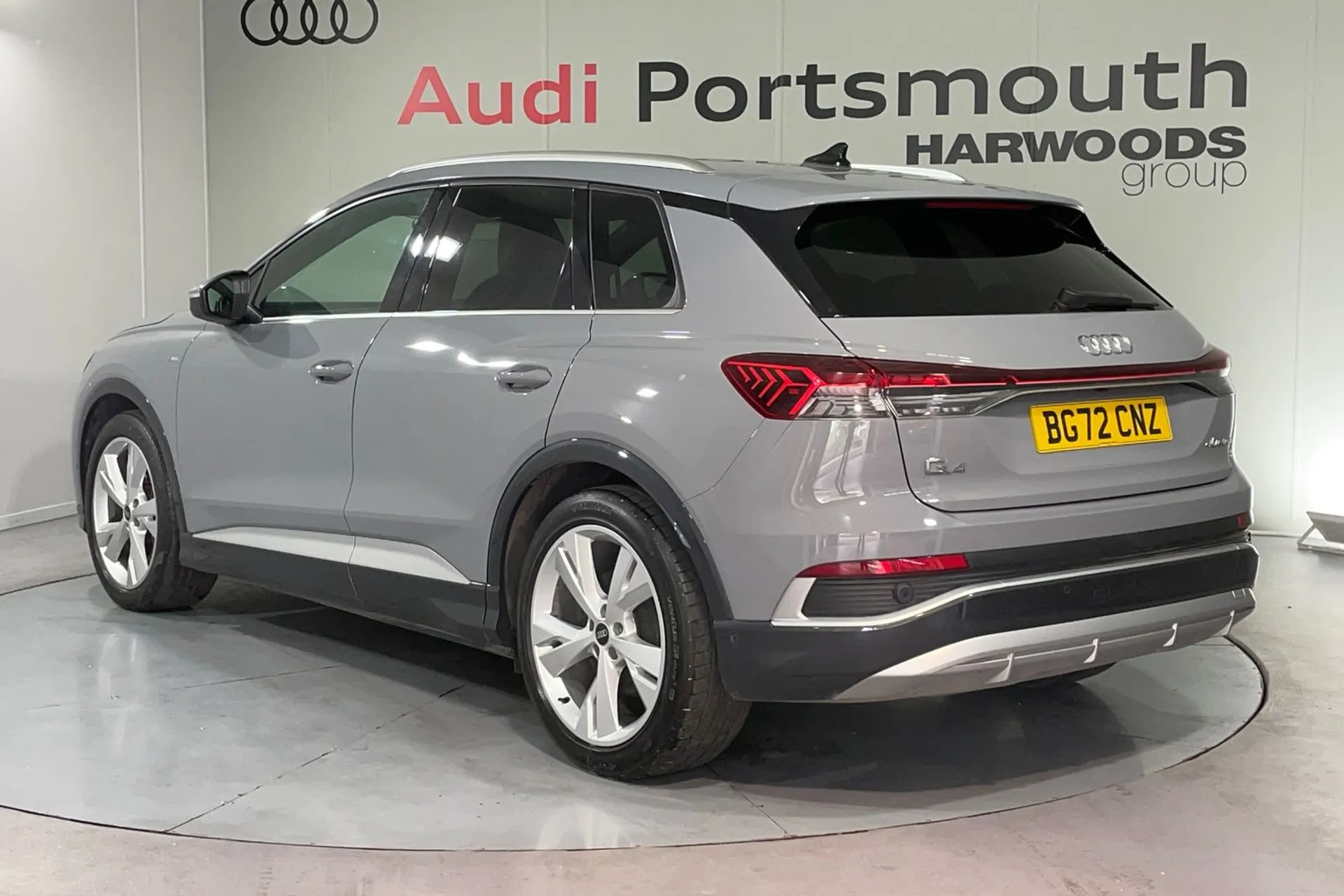 Audi Q4 thumbnail image number 7