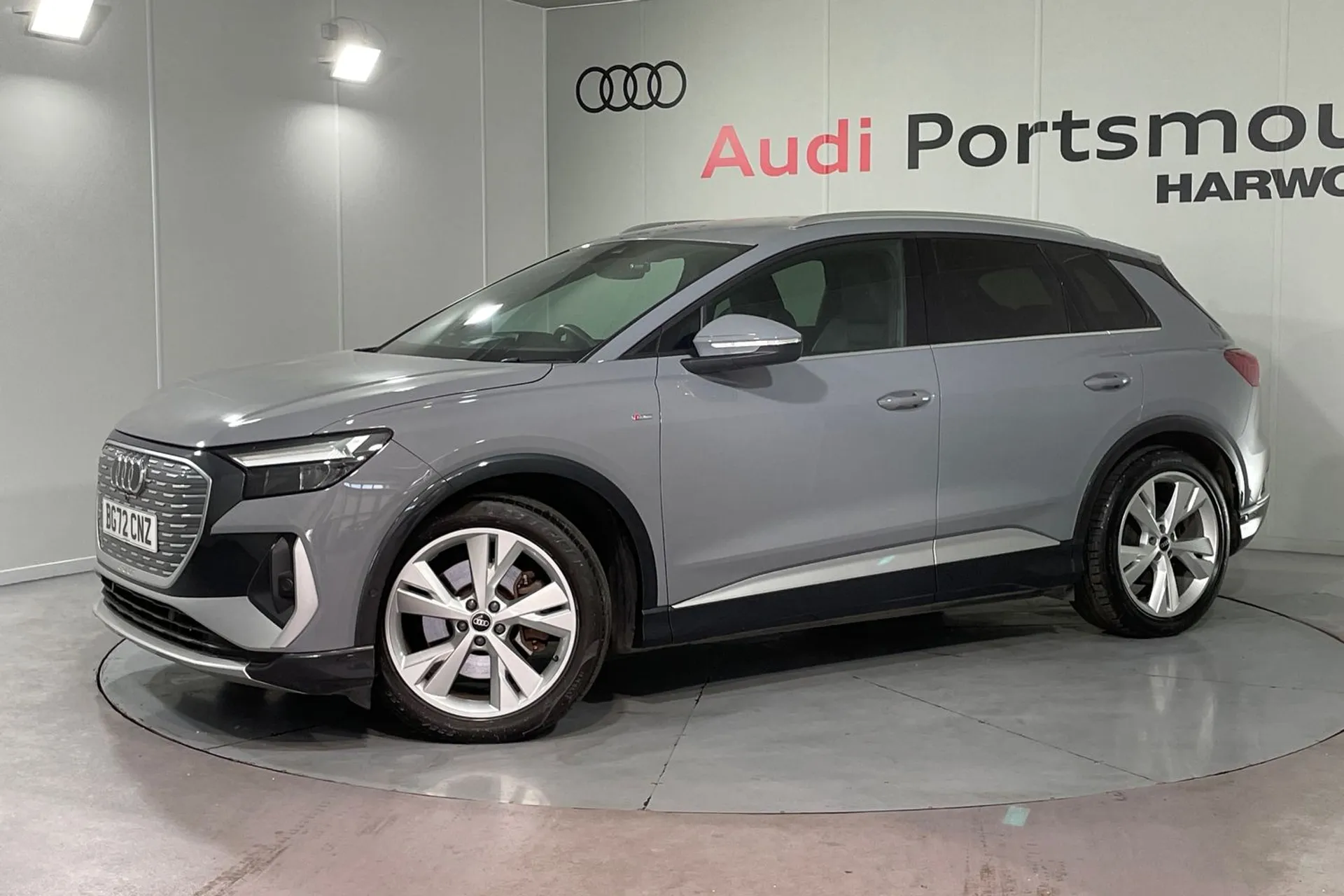 Audi Q4 thumbnail image number 5