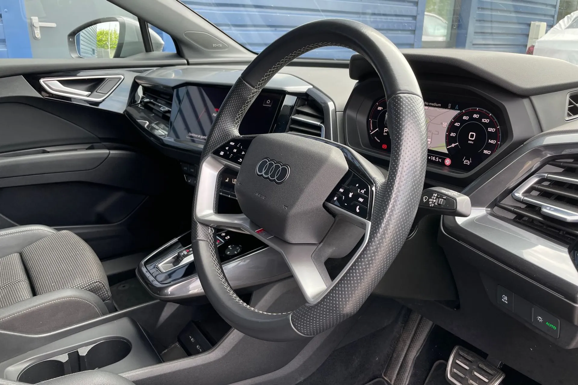 Audi Q4 thumbnail image number 27