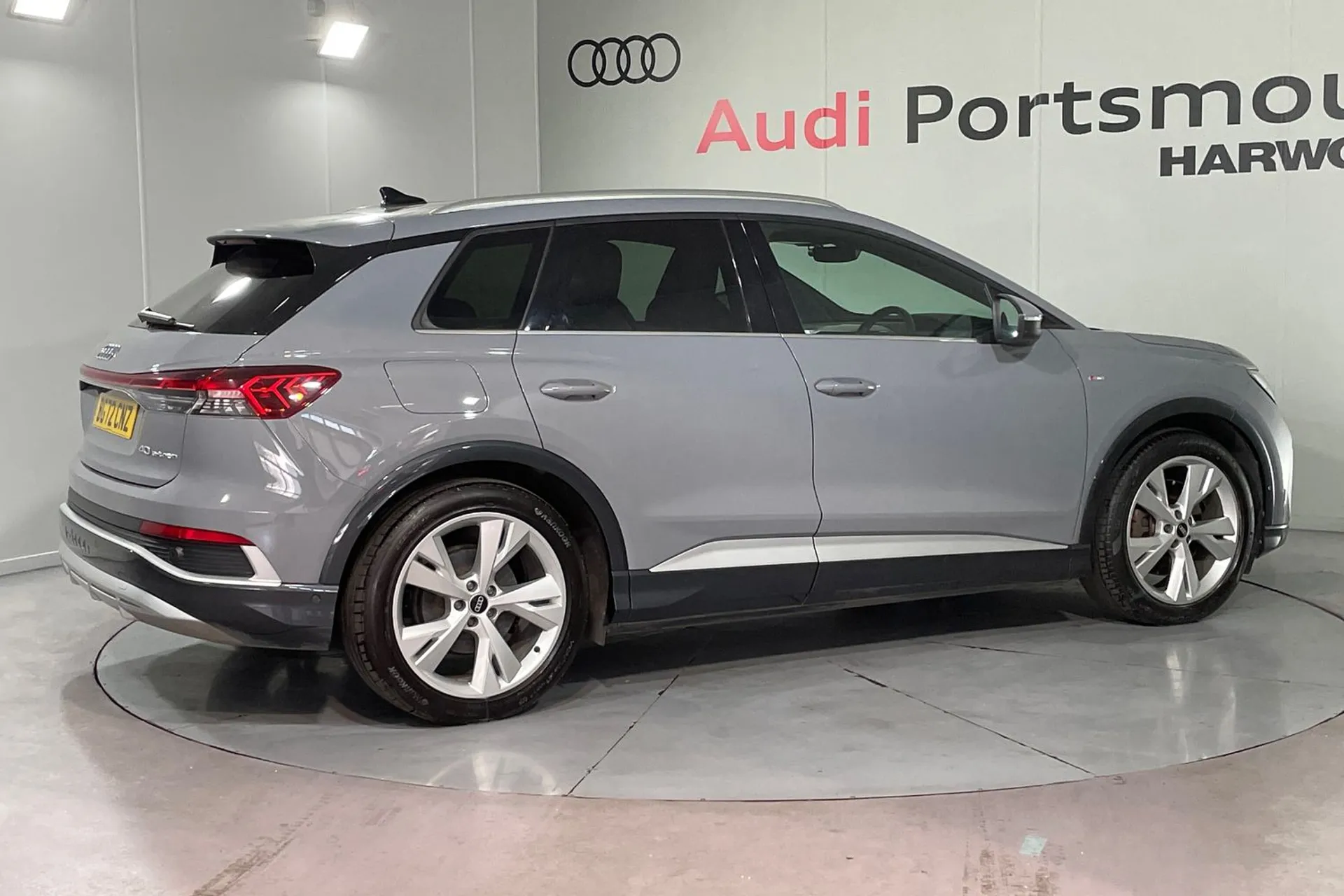 Audi Q4 thumbnail image number 9