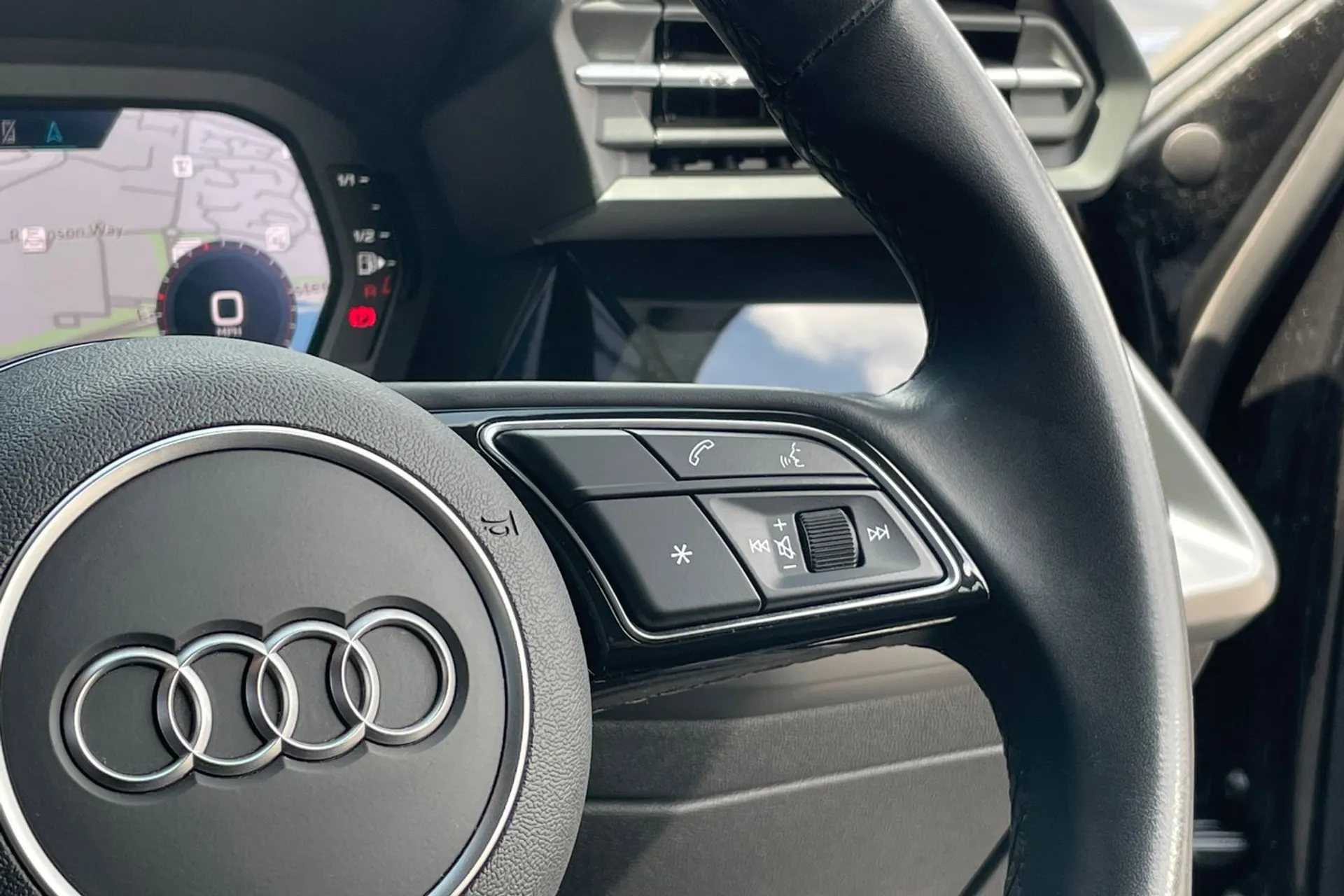 Audi A3 thumbnail image number 37