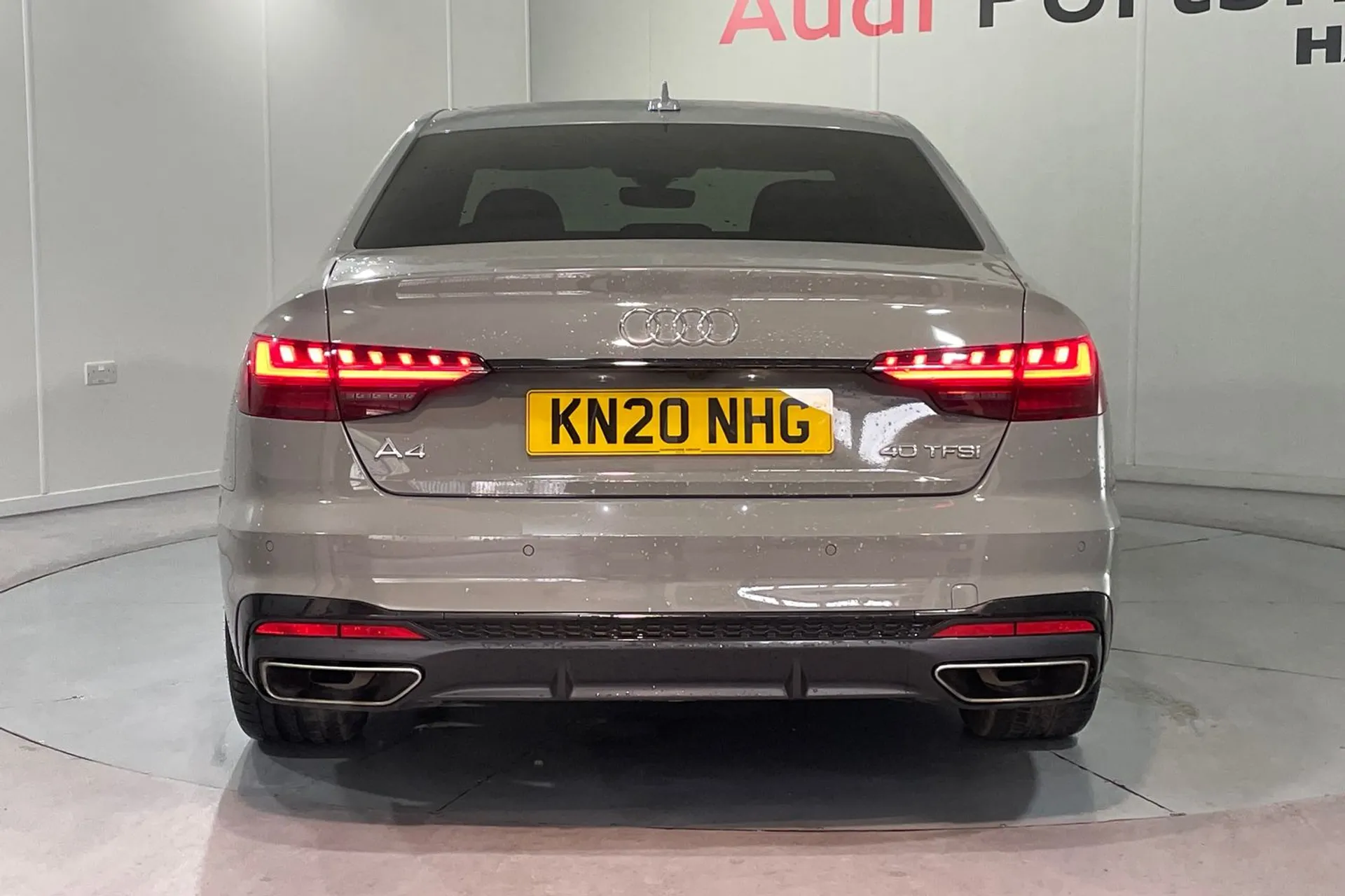 Audi A4 thumbnail image number 7