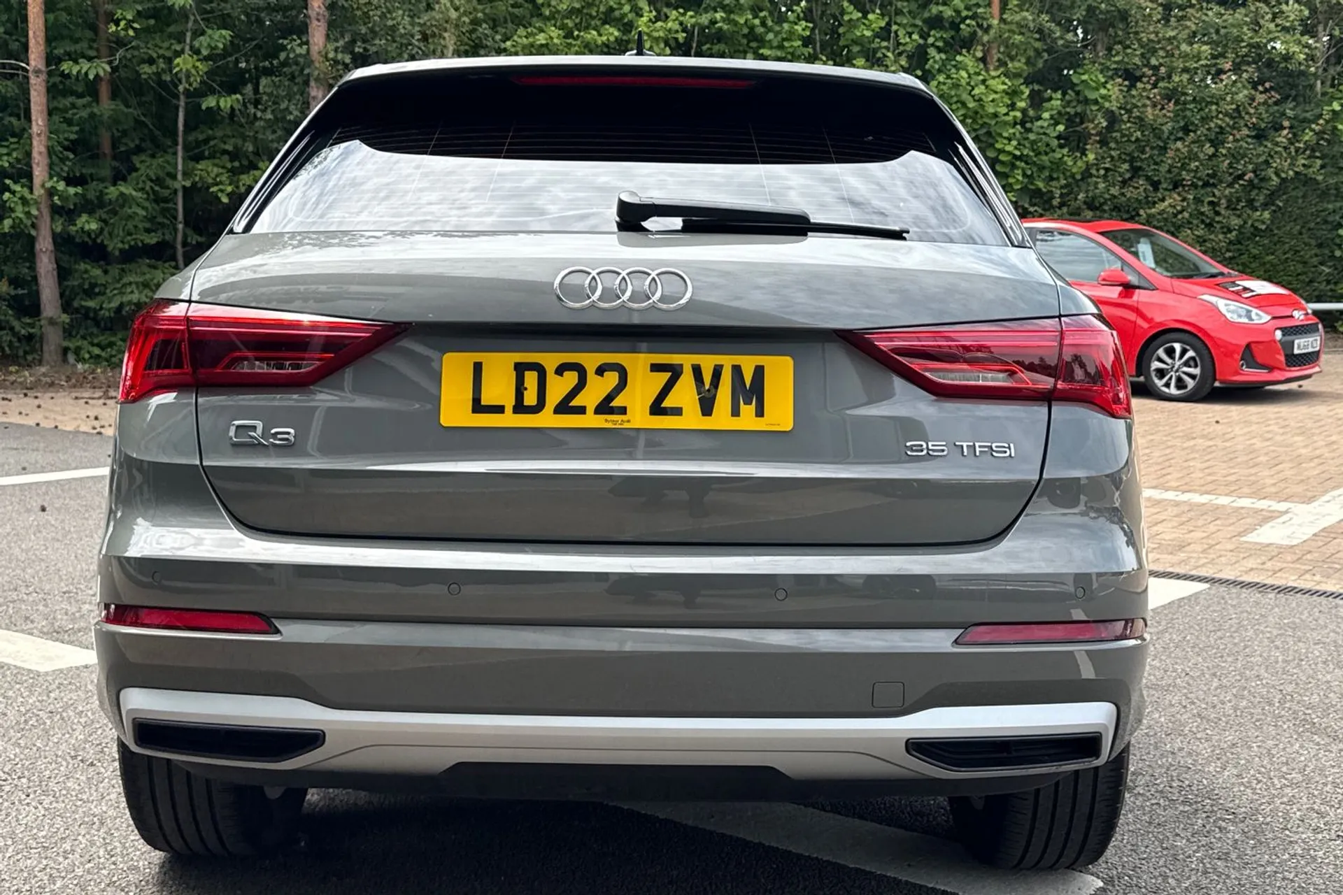 Audi Q3 thumbnail image number 7