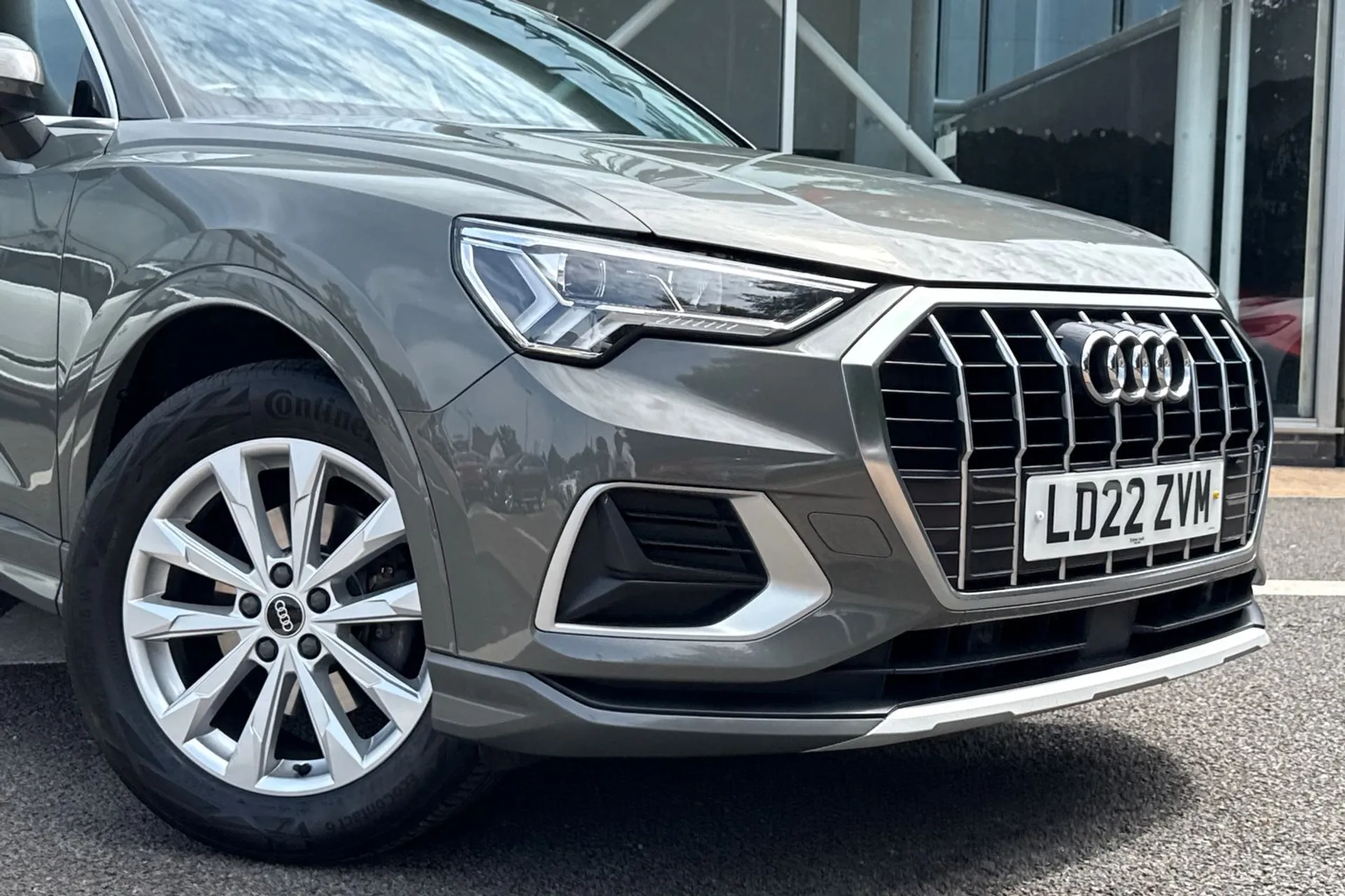 Audi Q3 thumbnail image number 5