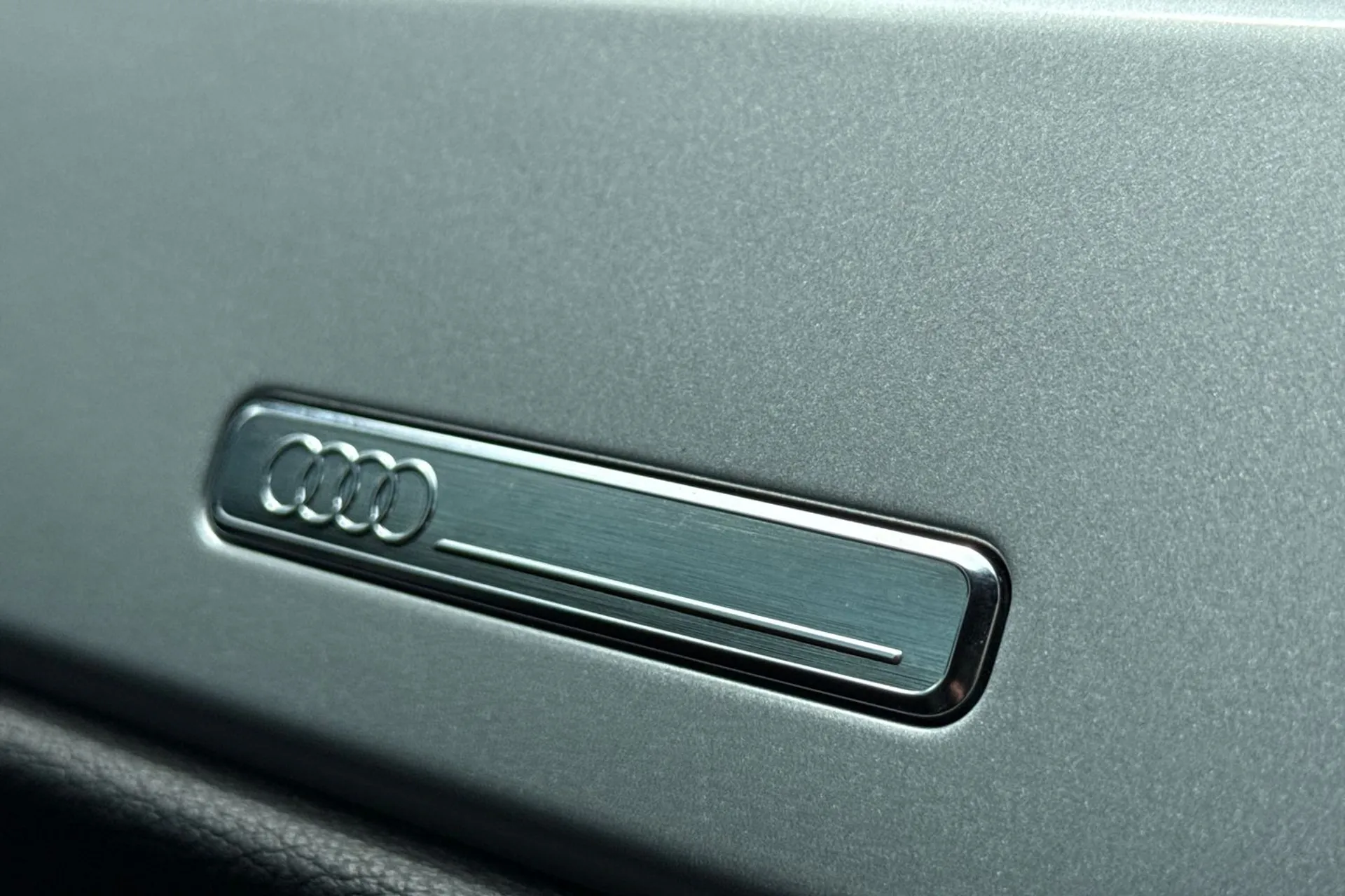 Audi Q3 thumbnail image number 46