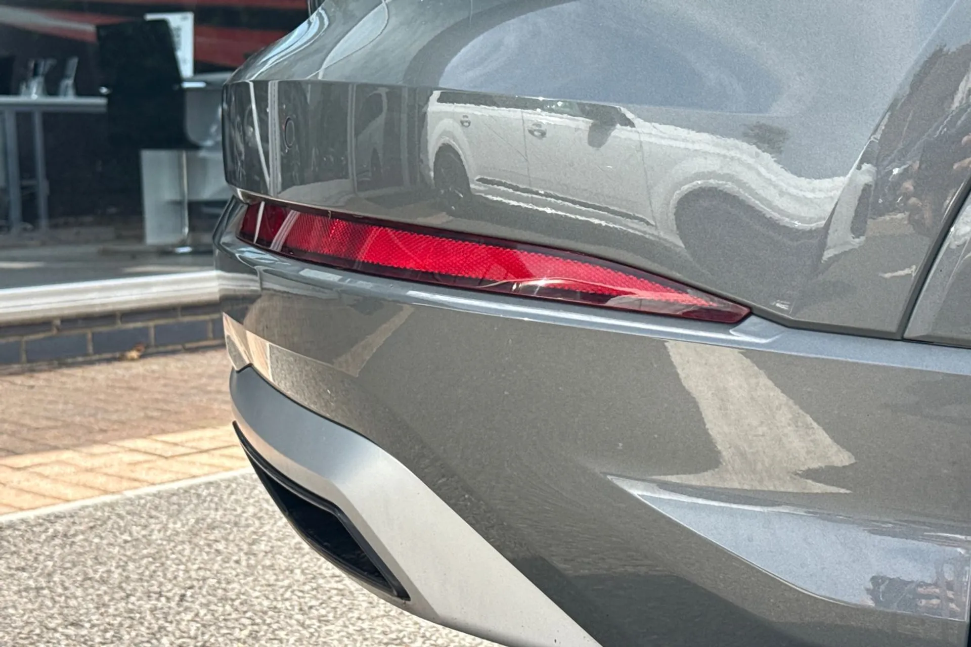 Audi Q3 thumbnail image number 16