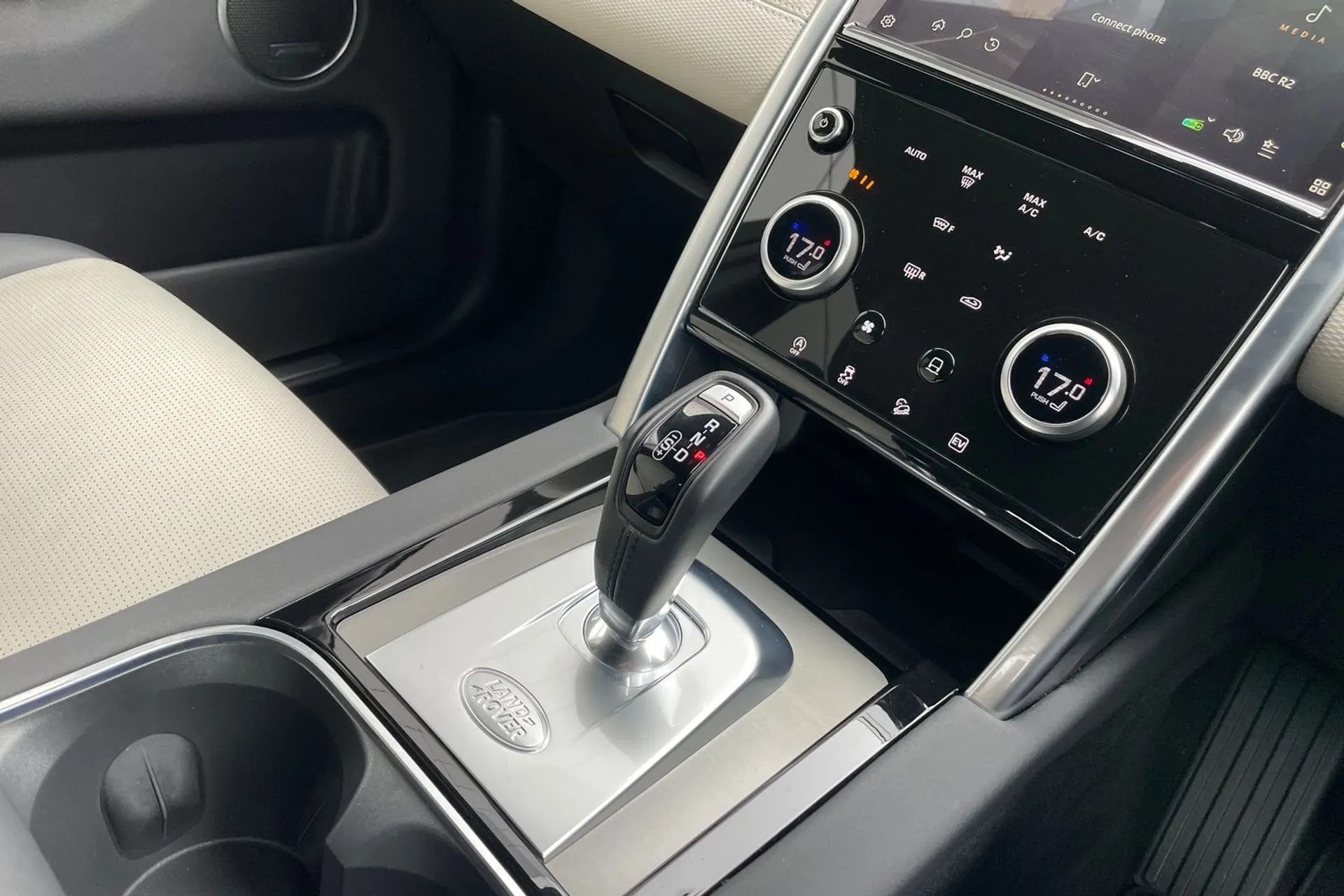 LAND ROVER DISCOVERY SPORT thumbnail image number 52