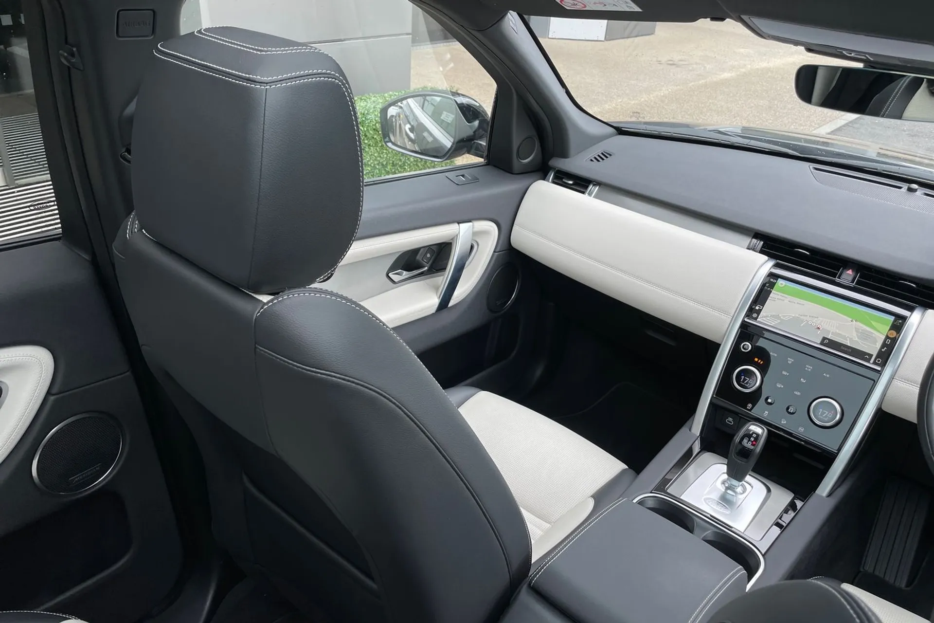 LAND ROVER DISCOVERY SPORT thumbnail image number 41