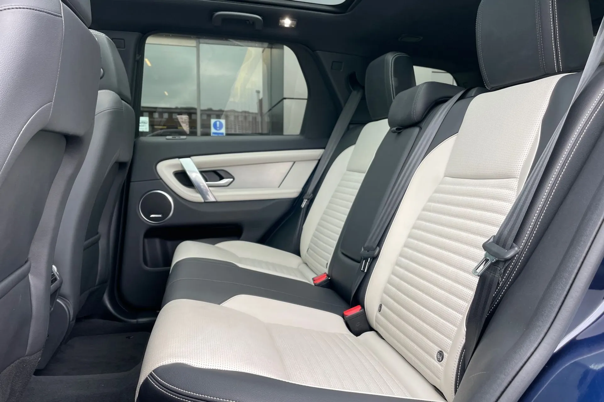 LAND ROVER DISCOVERY SPORT thumbnail image number 39