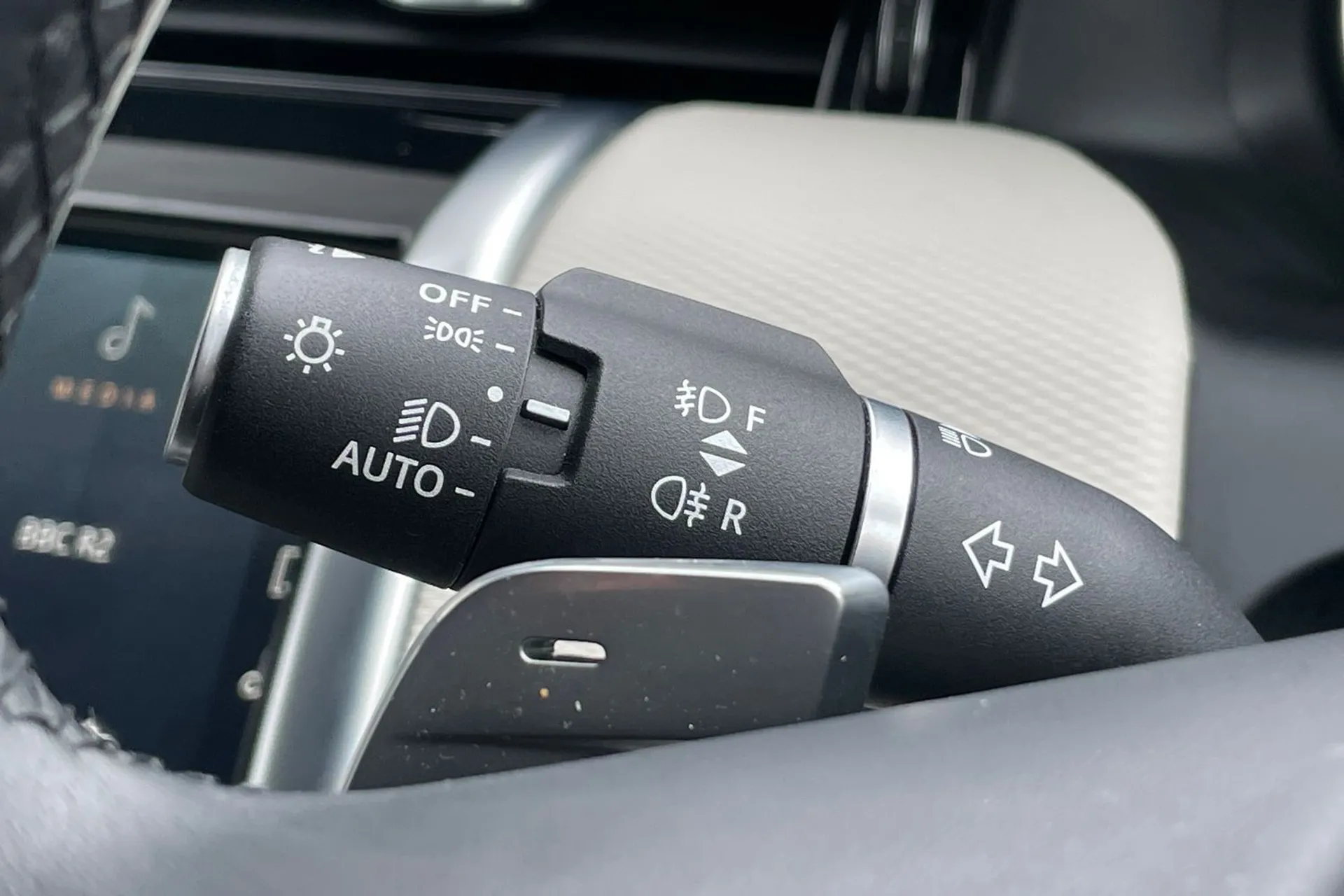LAND ROVER DISCOVERY SPORT thumbnail image number 62