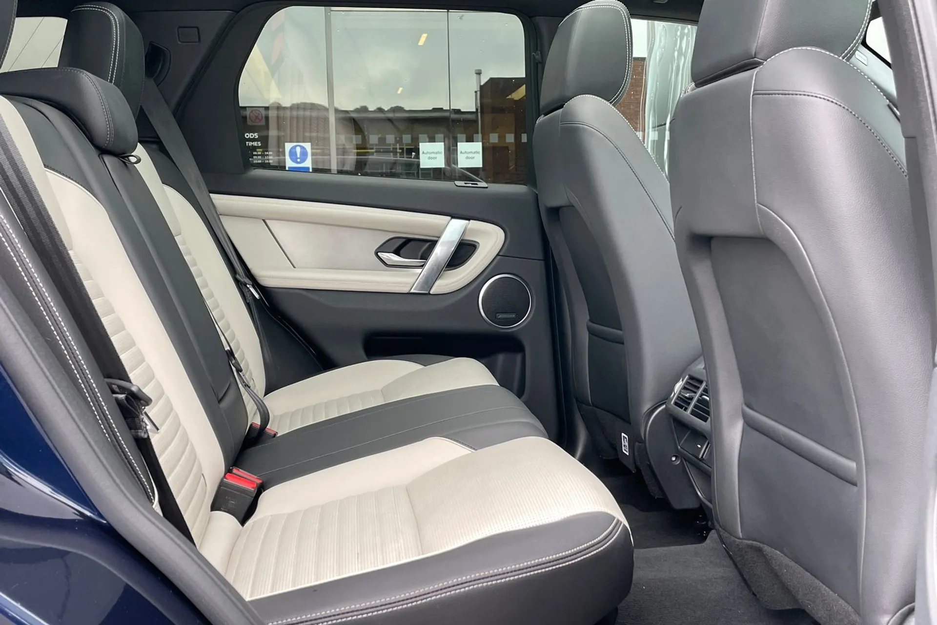 LAND ROVER DISCOVERY SPORT thumbnail image number 22