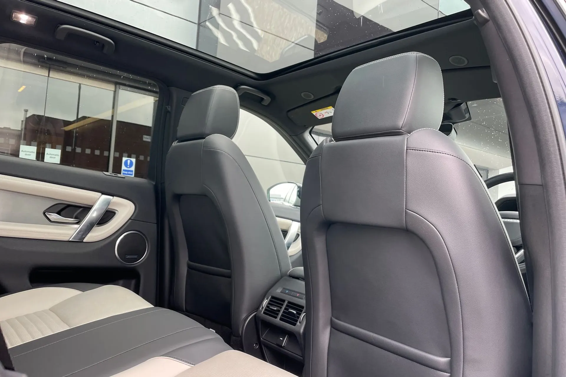 LAND ROVER DISCOVERY SPORT thumbnail image number 35